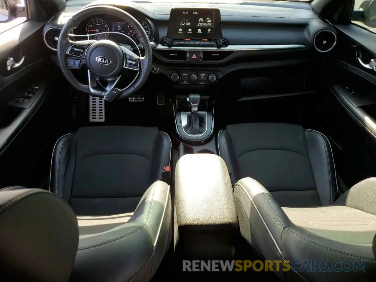 8 fotografías del automóvil dañado 3KPF34ADXLE166967 KIA FORTE 2020