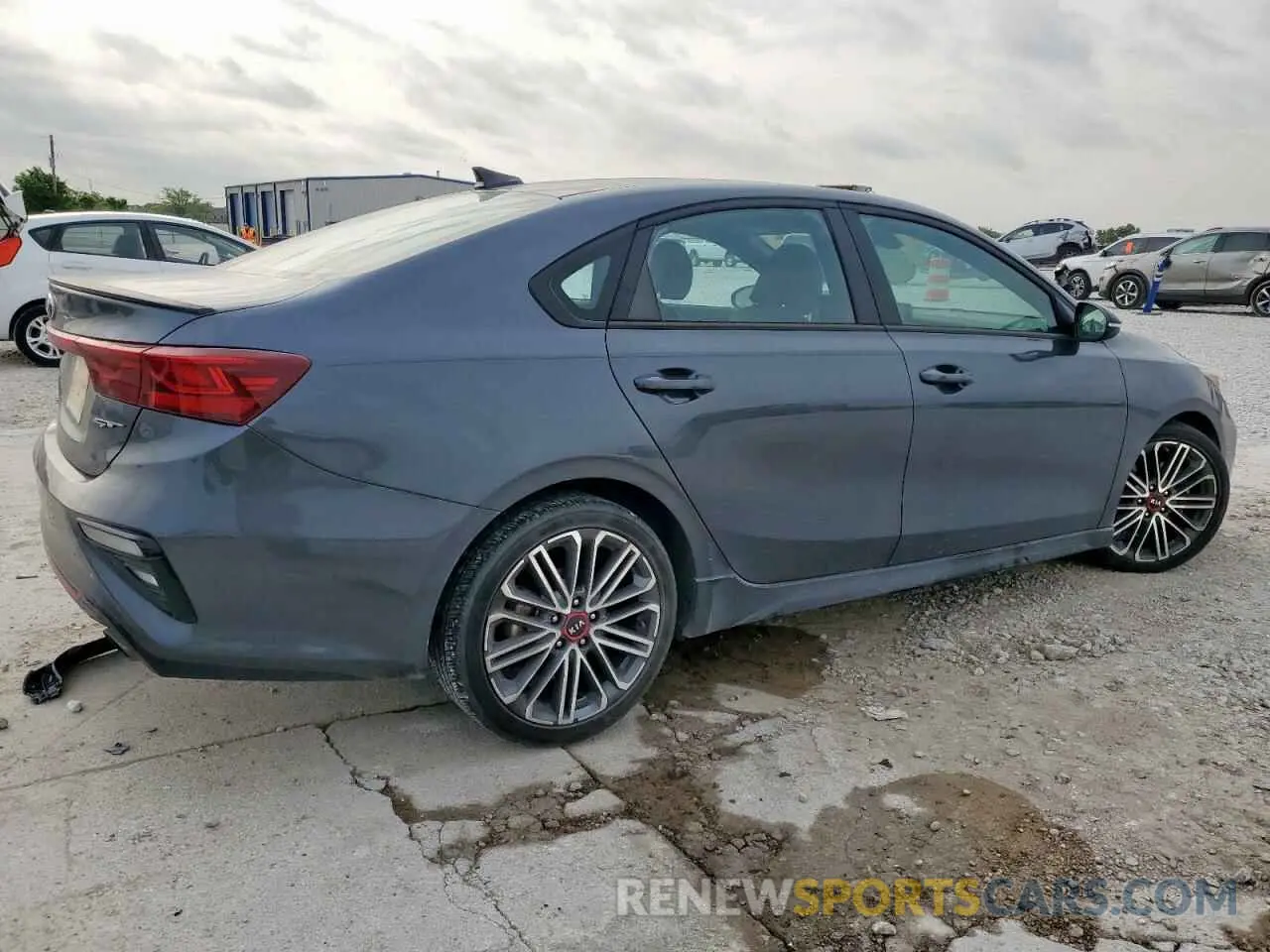 3 fotografías del automóvil dañado 3KPF44AC2LE223764 KIA FORTE 2020