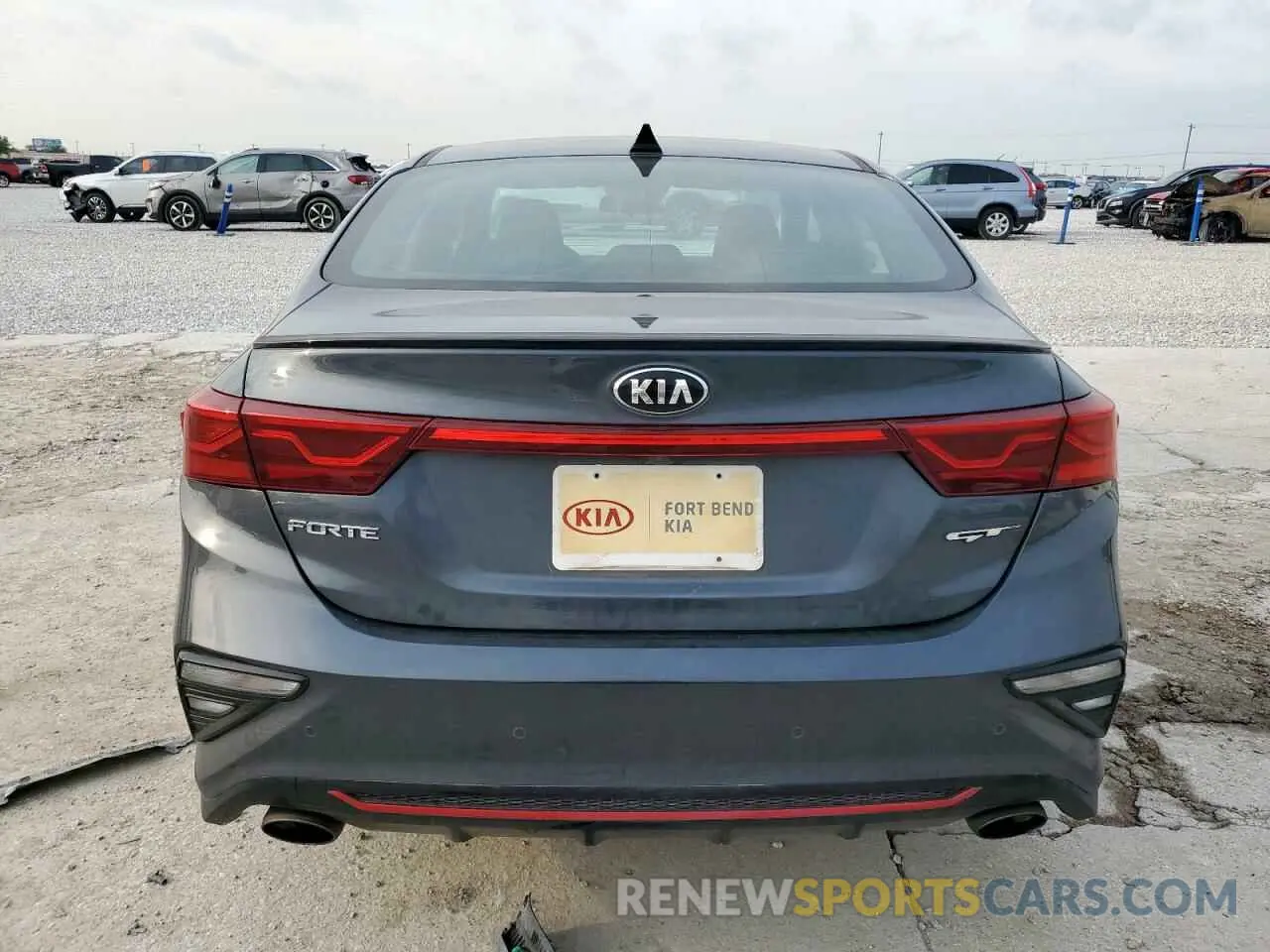 6 fotografías del automóvil dañado 3KPF44AC2LE223764 KIA FORTE 2020