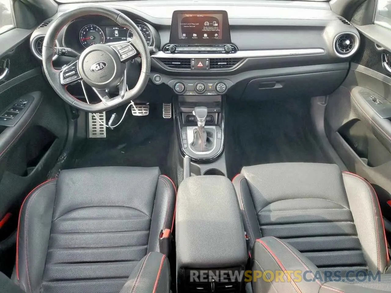 8 fotografías del automóvil dañado 3KPF44AC2LE223764 KIA FORTE 2020