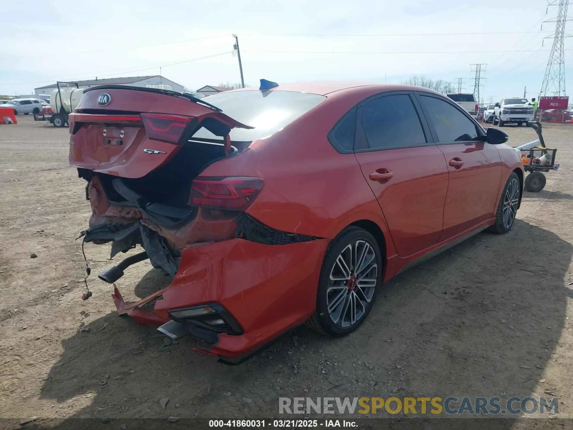 4 fotografías del automóvil dañado 3KPF44AC6LE260770 KIA FORTE 2020