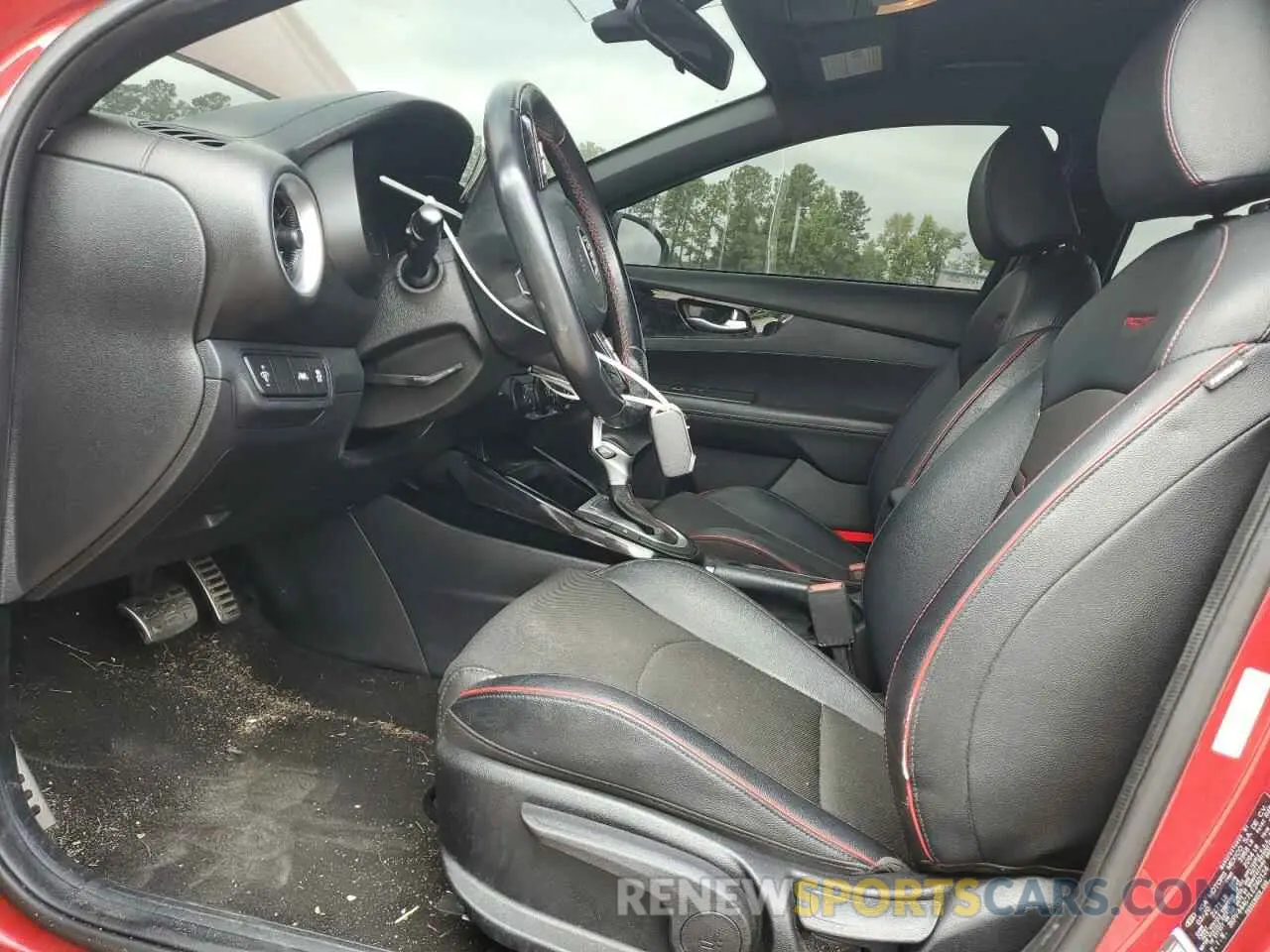 7 fotografías del automóvil dañado 3KPF44AC7LE240124 KIA FORTE 2020