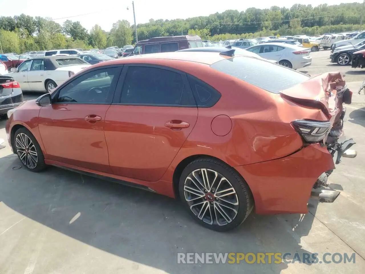 2 fotografías del automóvil dañado 3KPF44AC8LE171492 KIA FORTE 2020