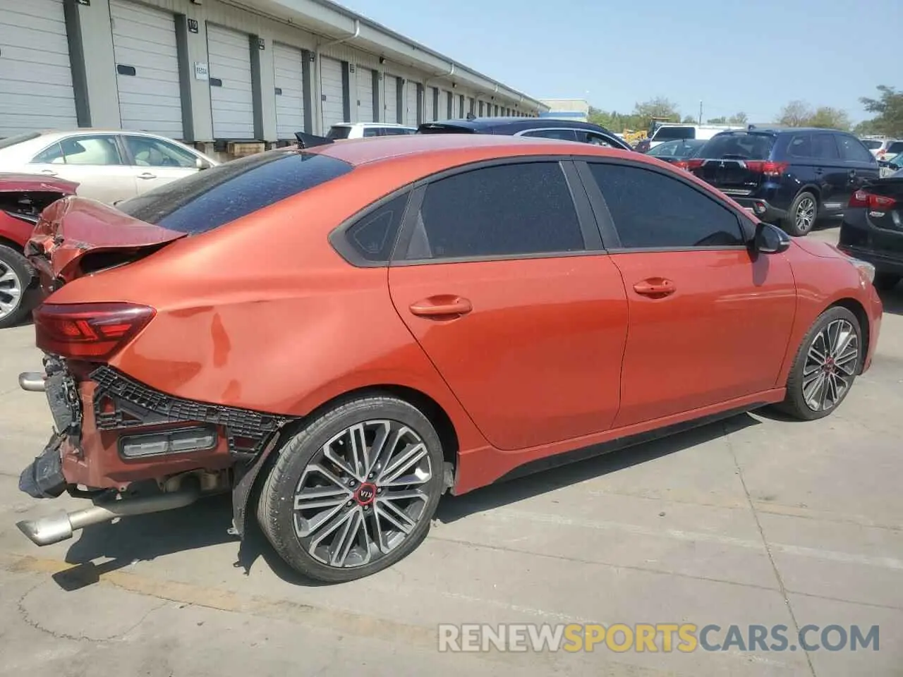3 fotografías del automóvil dañado 3KPF44AC8LE171492 KIA FORTE 2020