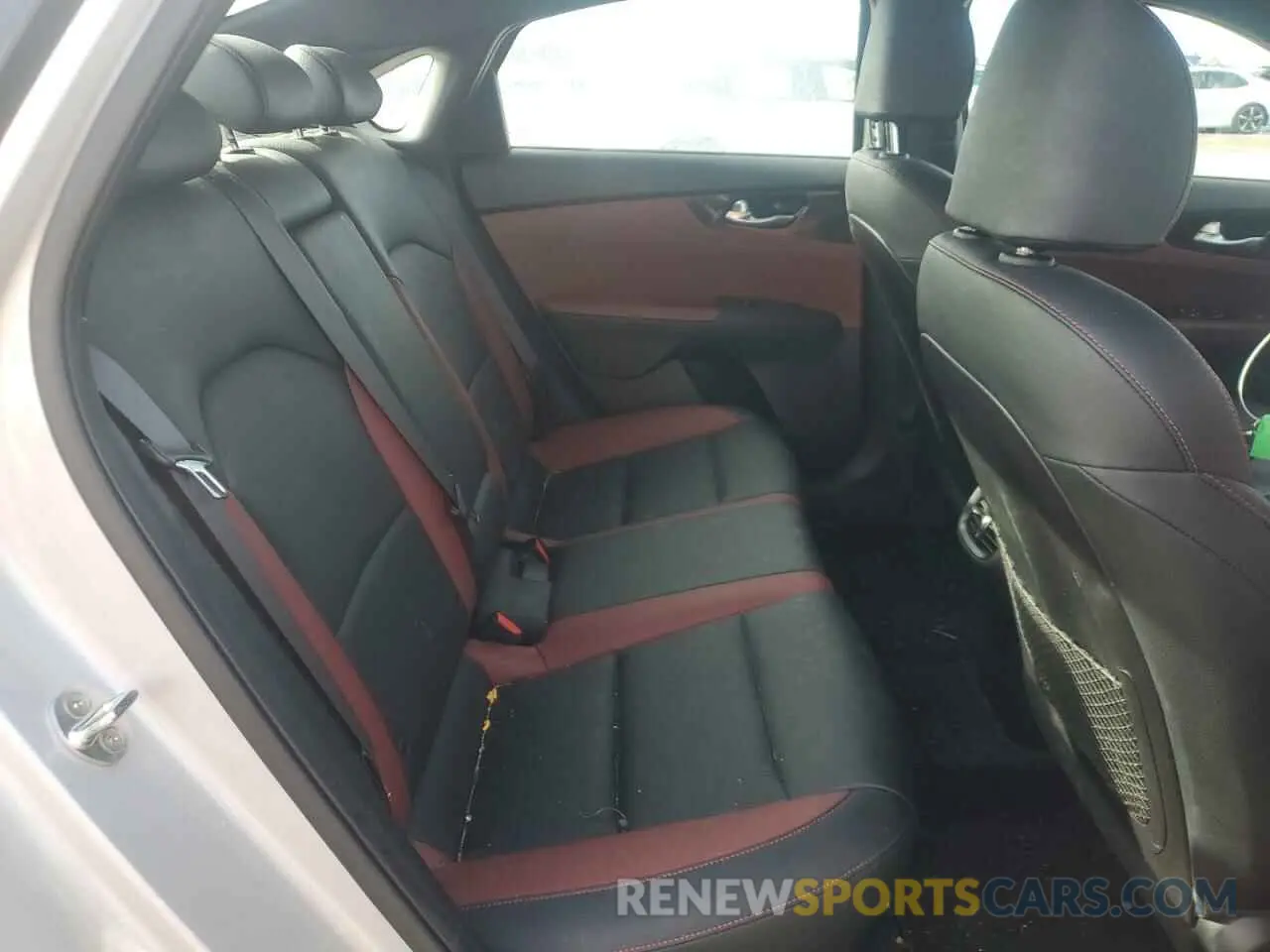 10 fotografías del automóvil dañado 3KPF54AD0LE211411 KIA FORTE 2020
