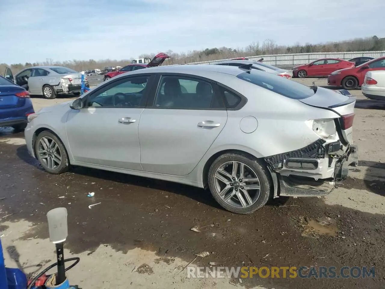 2 fotografías del automóvil dañado 3KPF54AD0LE211411 KIA FORTE 2020