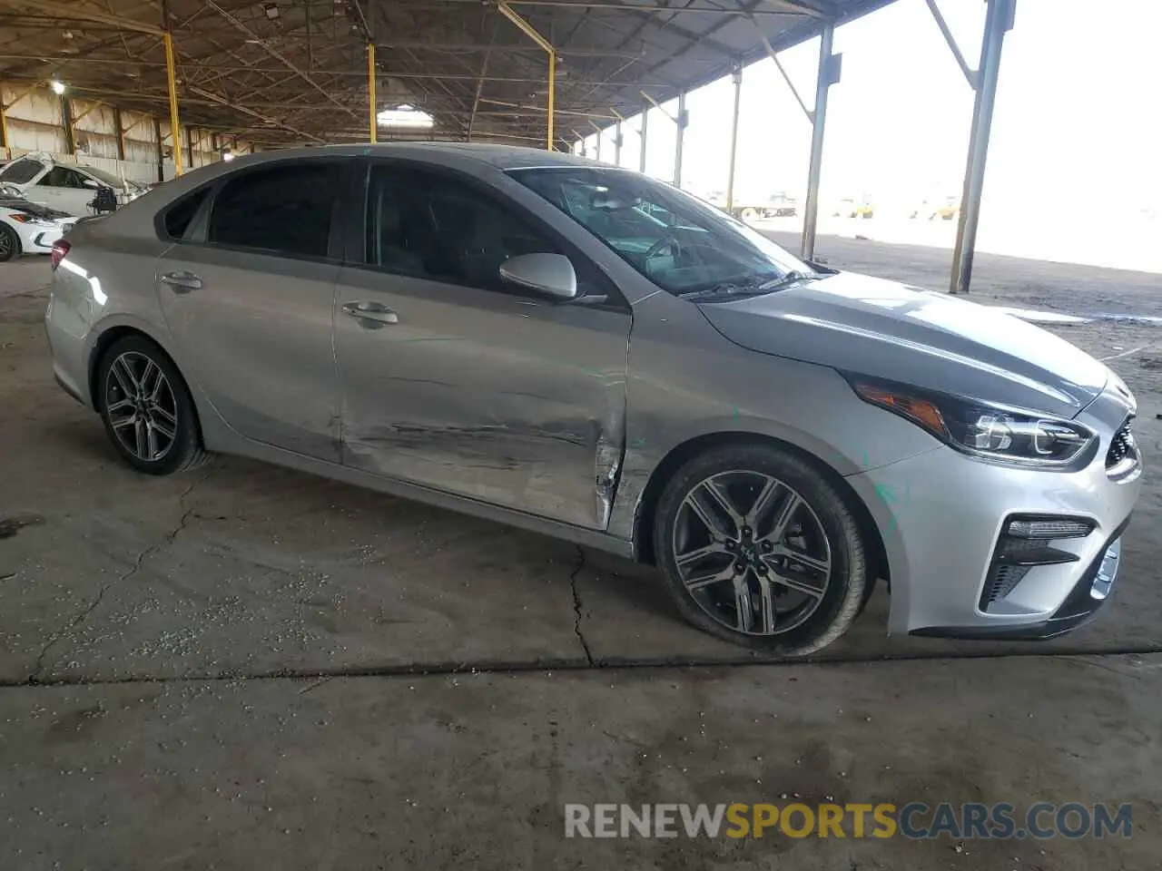 4 fotografías del automóvil dañado 3KPF54AD0LE212624 KIA FORTE 2020