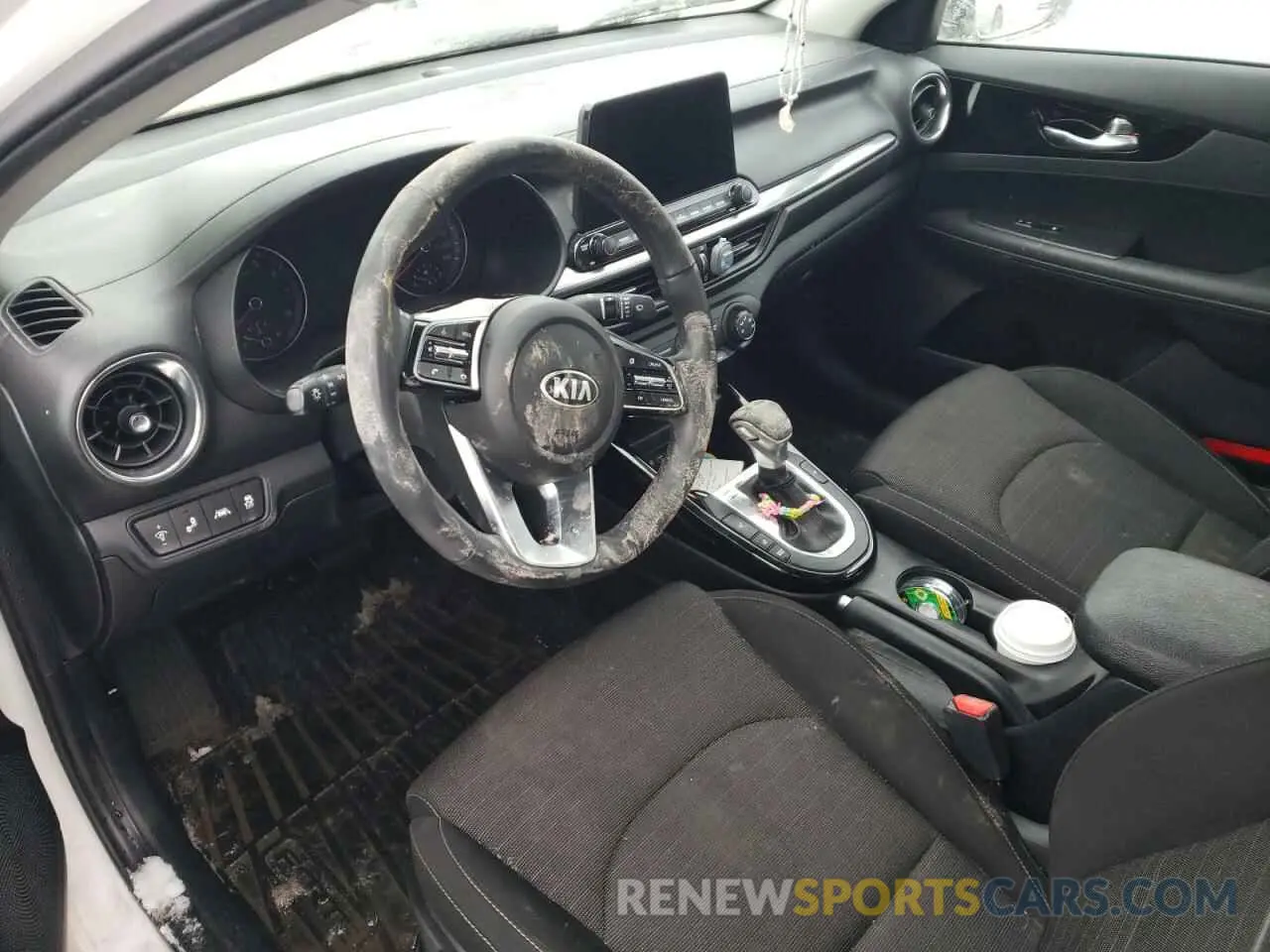 7 fotografías del automóvil dañado 3KPF54AD0LE227995 KIA FORTE 2020