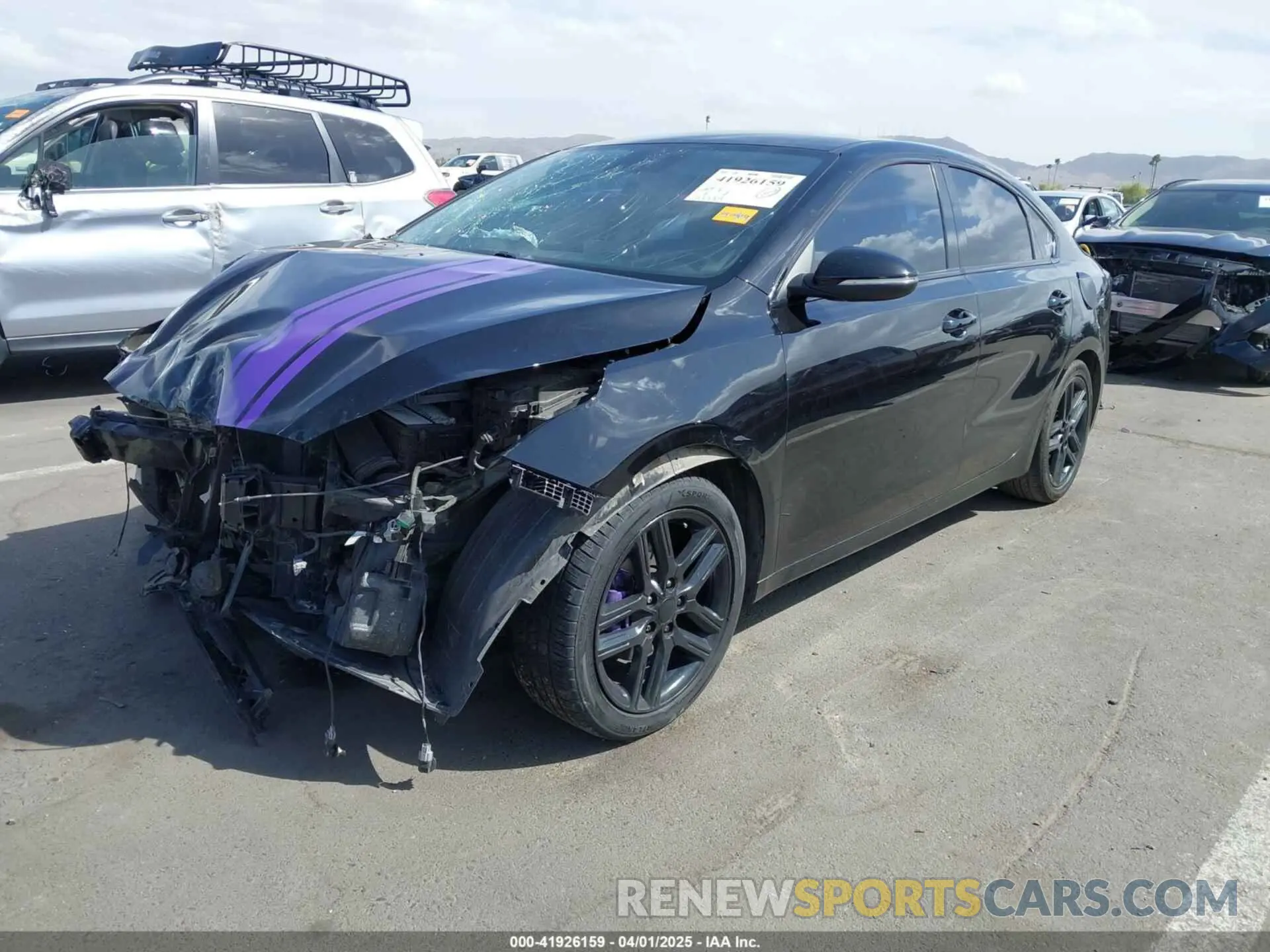 2 fotografías del automóvil dañado 3KPF54AD3LE190568 KIA FORTE 2020