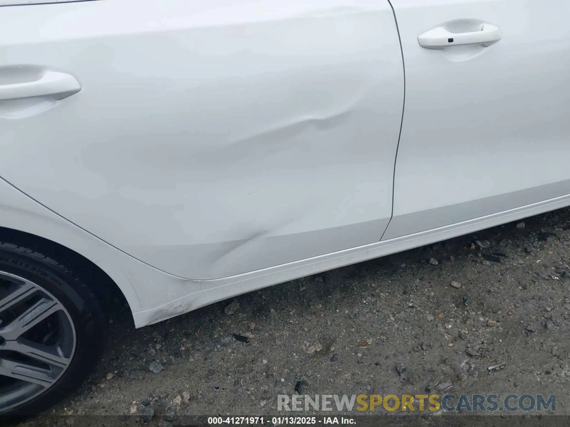 18 fotografías del automóvil dañado 3KPF54AD3LE247142 KIA FORTE 2020