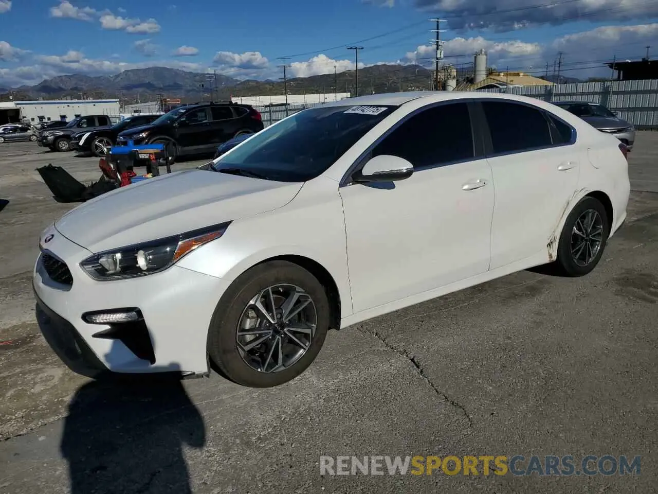 1 fotografías del automóvil dañado 3KPF54AD4LE253662 KIA FORTE 2020