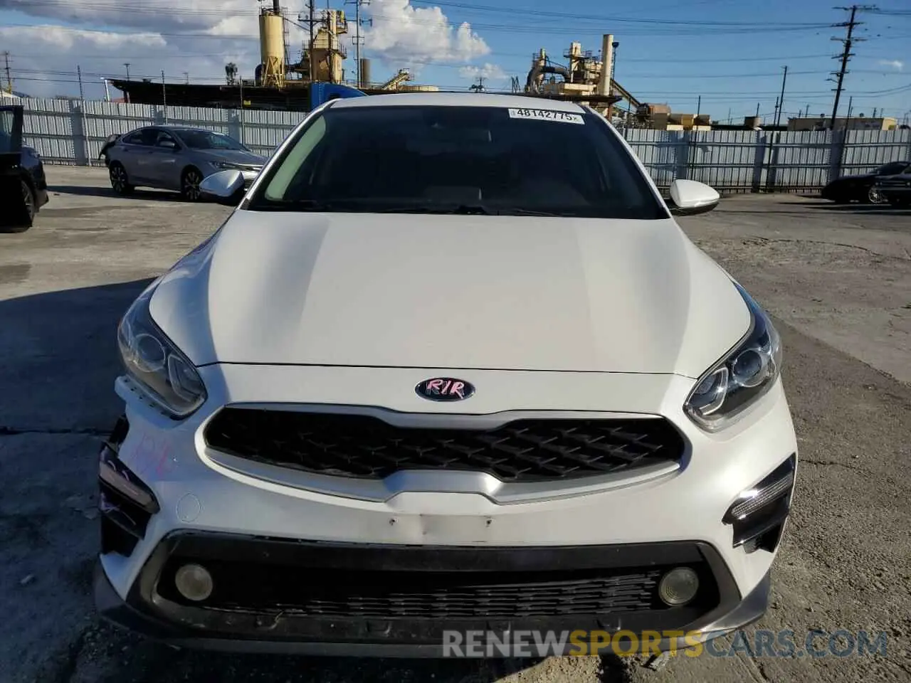 5 fotografías del automóvil dañado 3KPF54AD4LE253662 KIA FORTE 2020