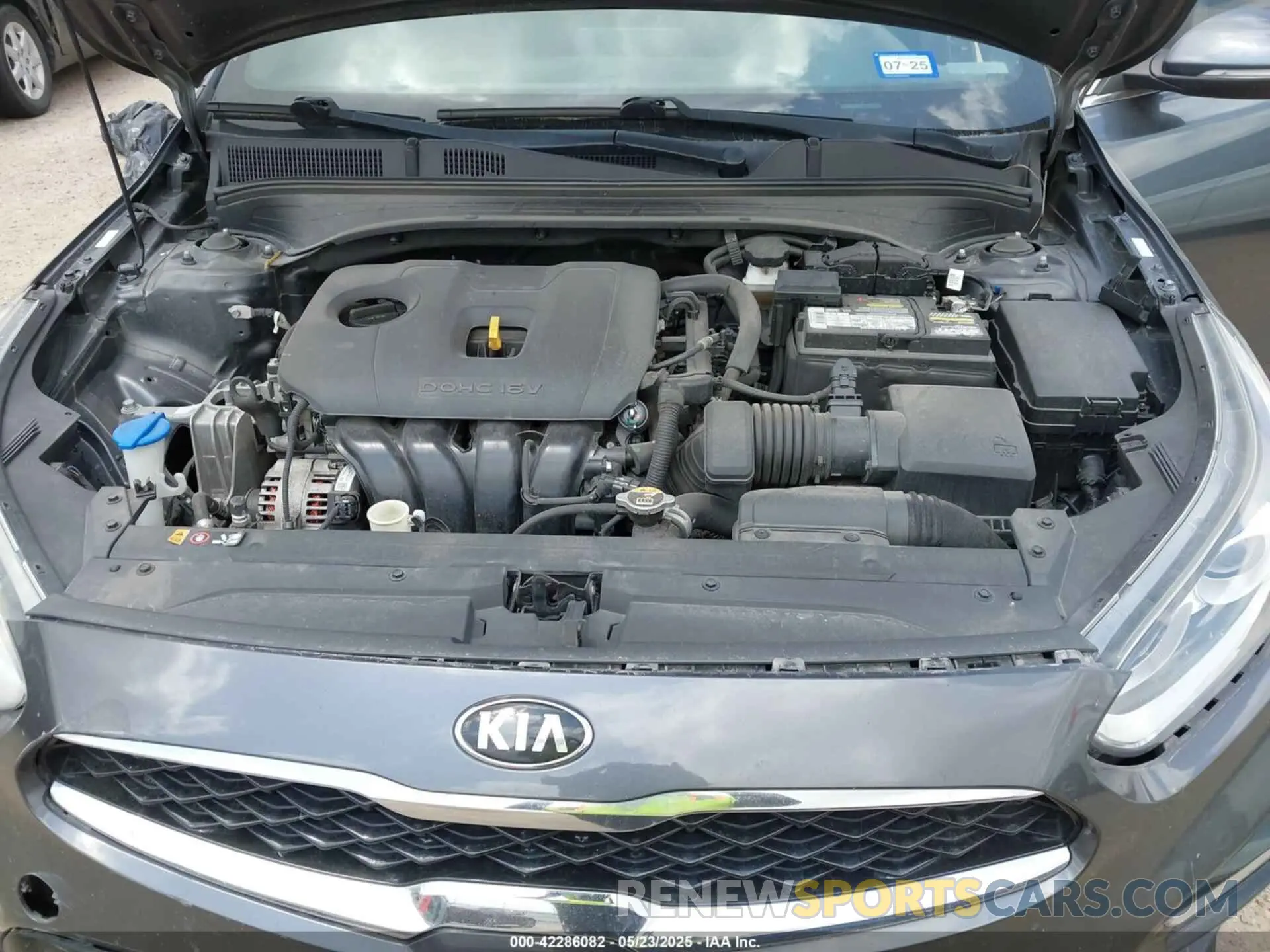 10 fotografías del automóvil dañado 3KPF54AD8LE182479 KIA FORTE 2020