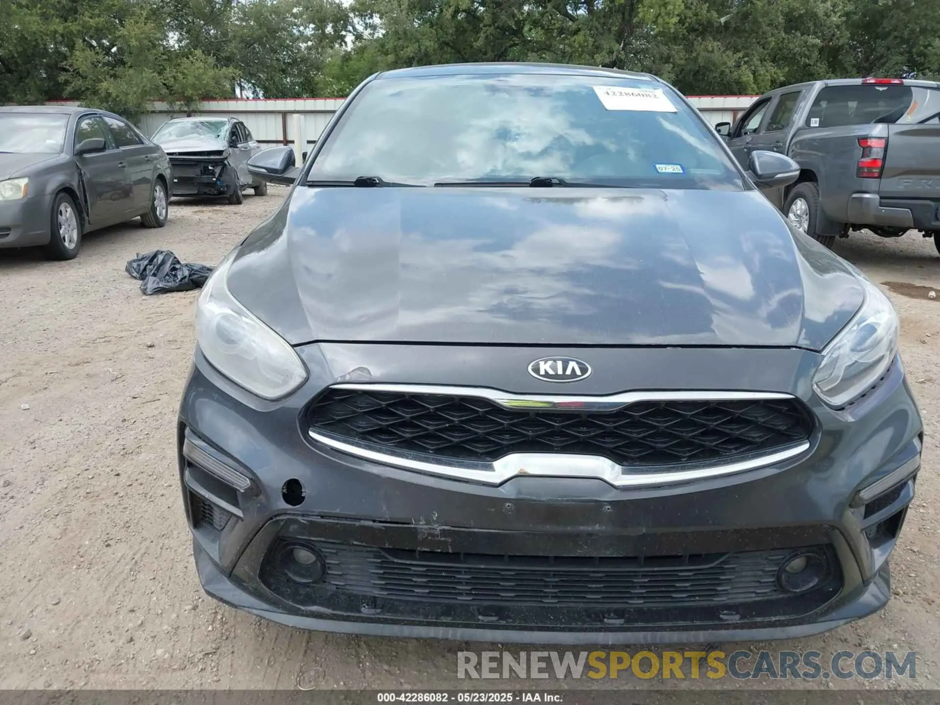 12 fotografías del automóvil dañado 3KPF54AD8LE182479 KIA FORTE 2020