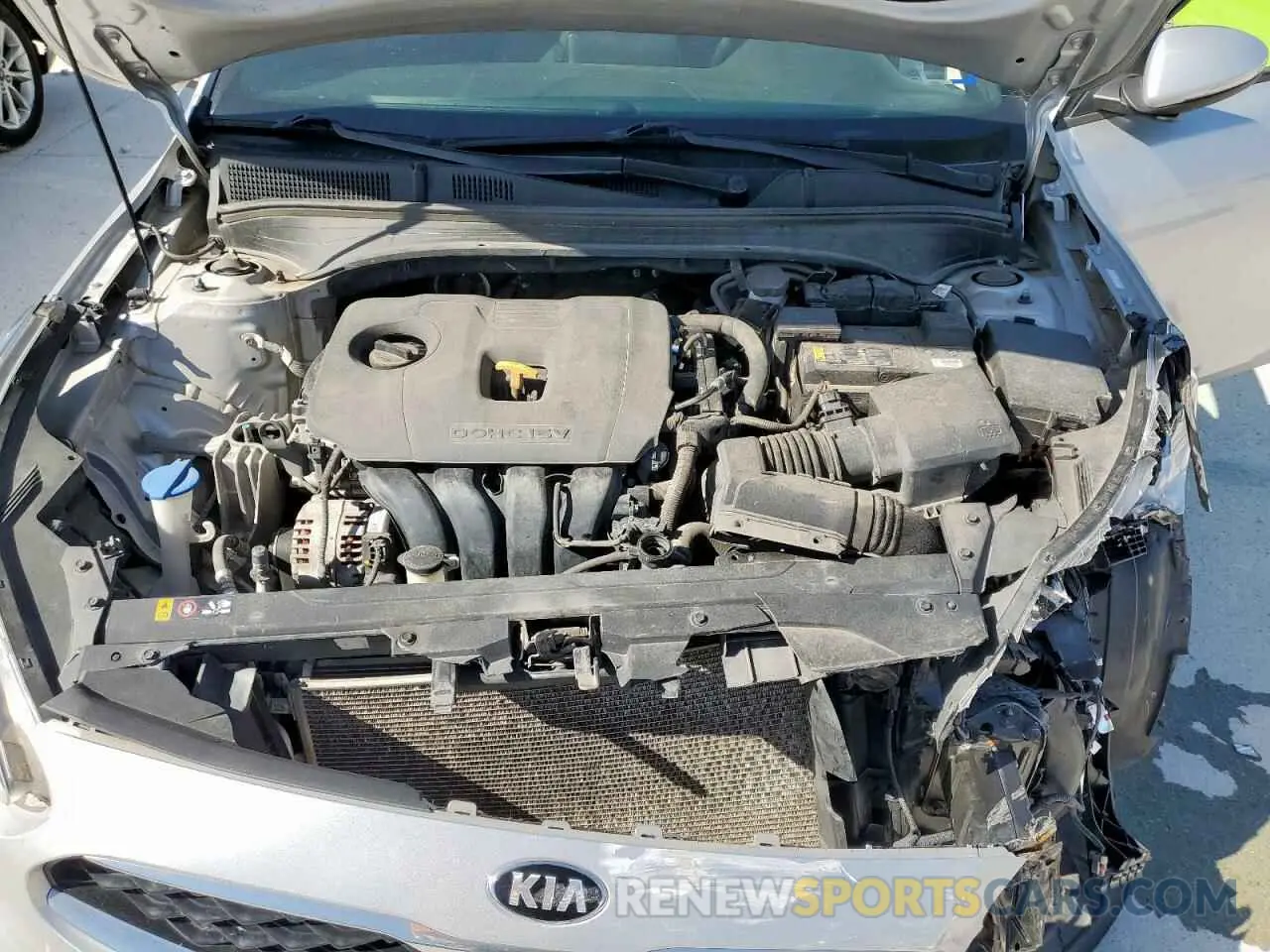 11 fotografías del automóvil dañado 3KPF54ADXLE214543 KIA FORTE 2020