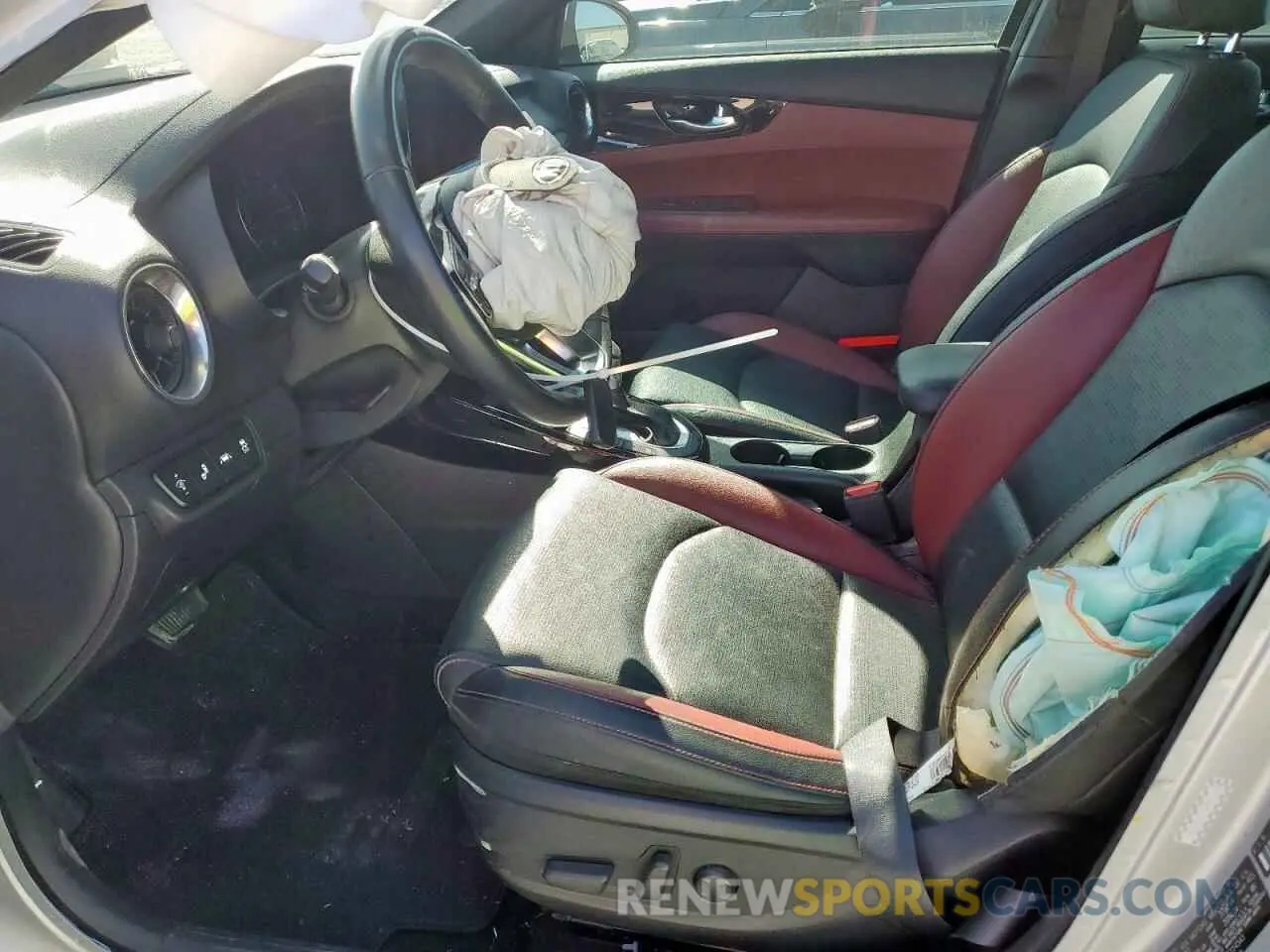 7 fotografías del automóvil dañado 3KPF54ADXLE214543 KIA FORTE 2020