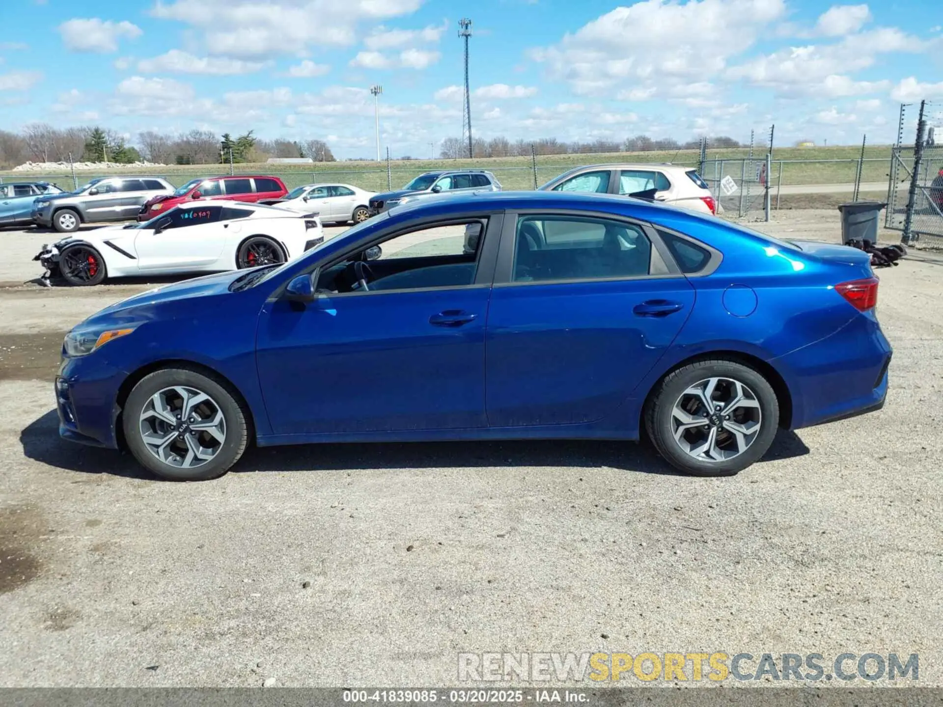 14 fotografías del automóvil dañado 3KPF24AD0ME264586 KIA FORTE 2021