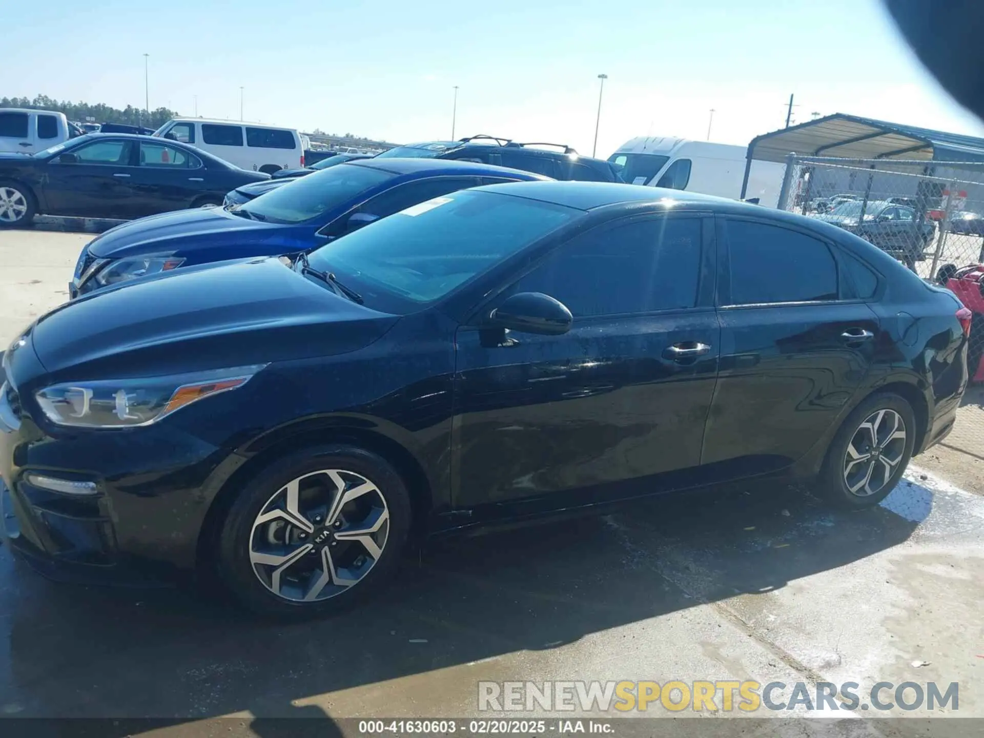 14 fotografías del automóvil dañado 3KPF24AD0ME267391 KIA FORTE 2021