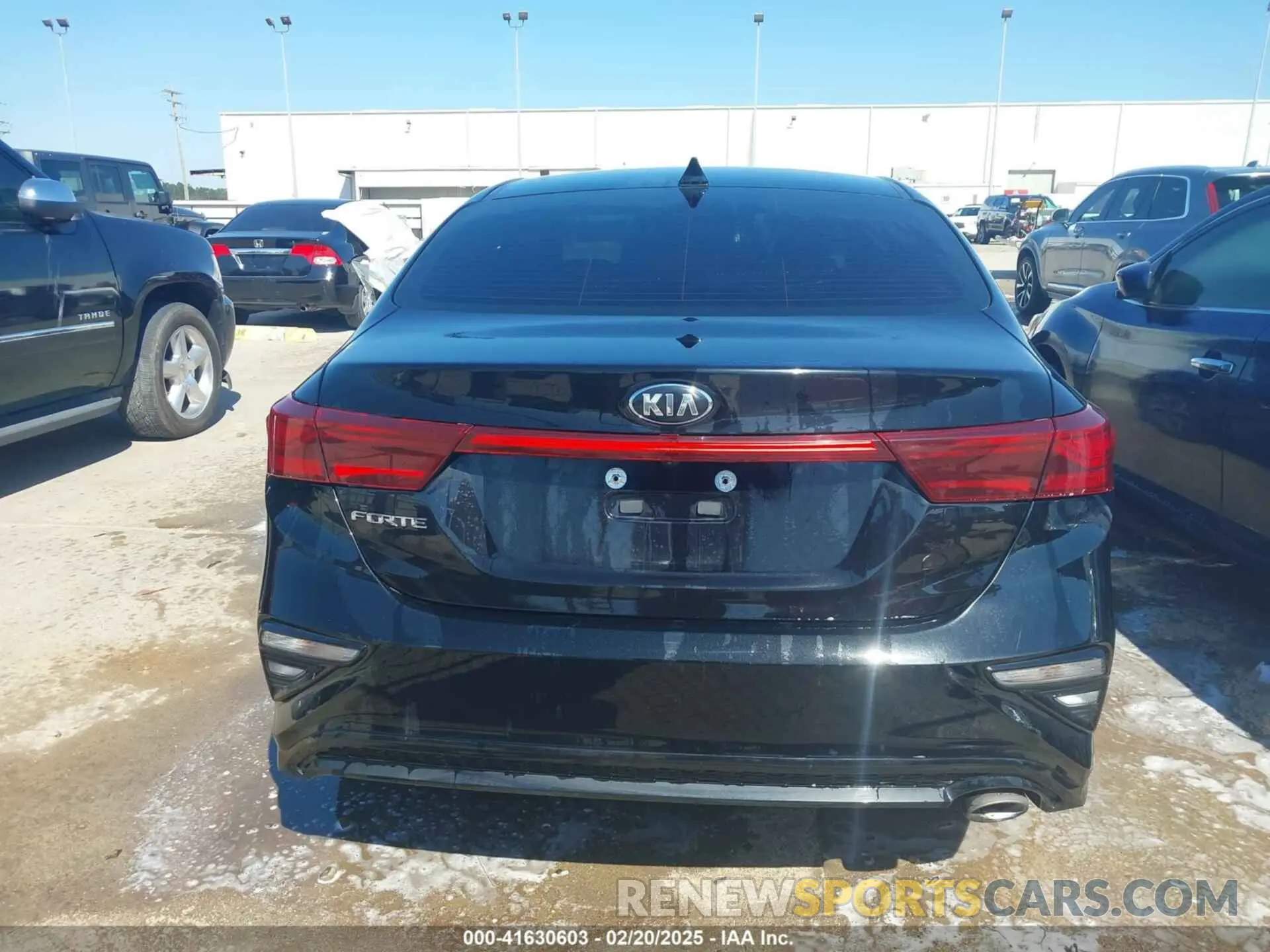 16 fotografías del automóvil dañado 3KPF24AD0ME267391 KIA FORTE 2021