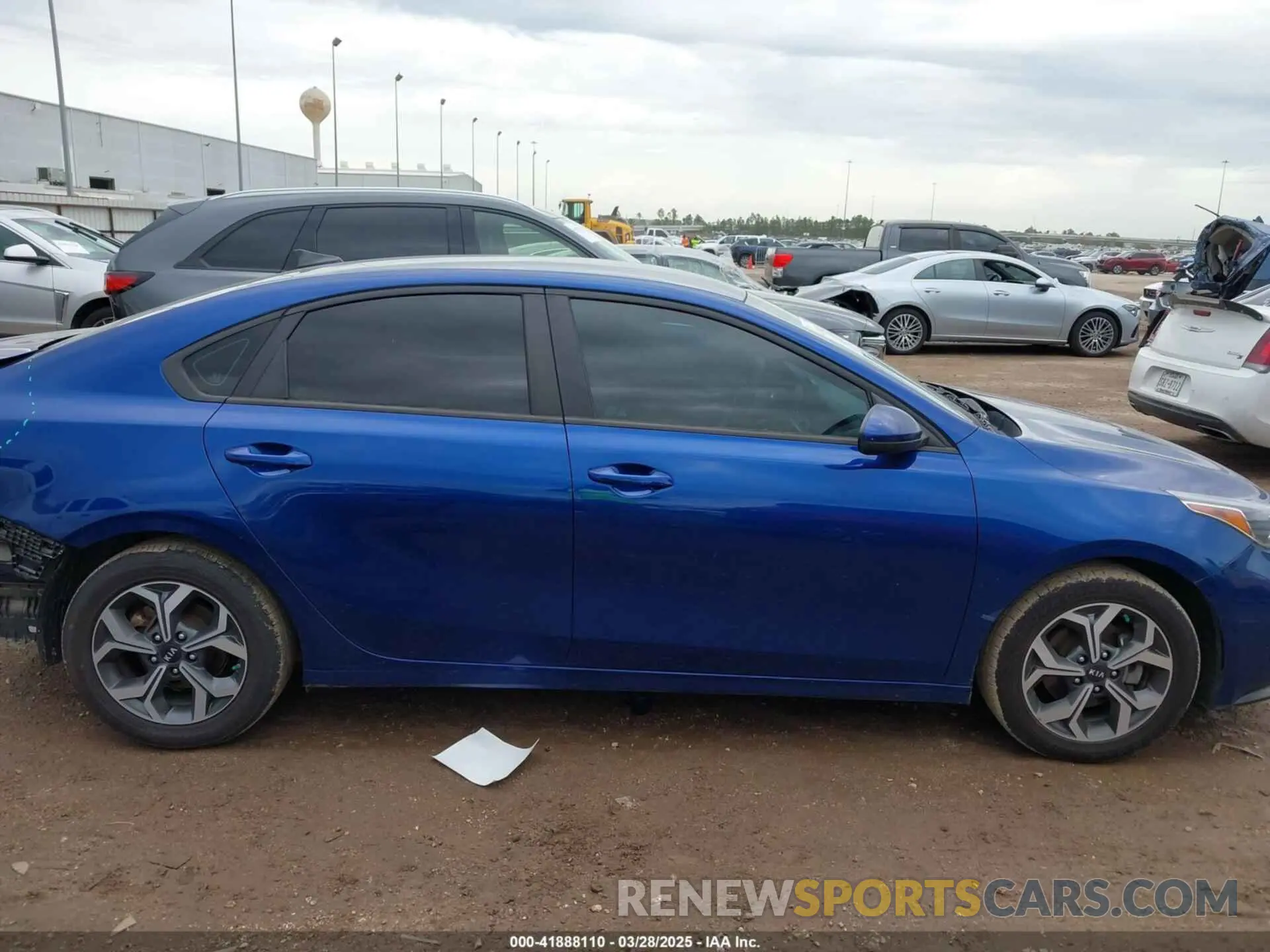 14 fotografías del automóvil dañado 3KPF24AD0ME288497 KIA FORTE 2021