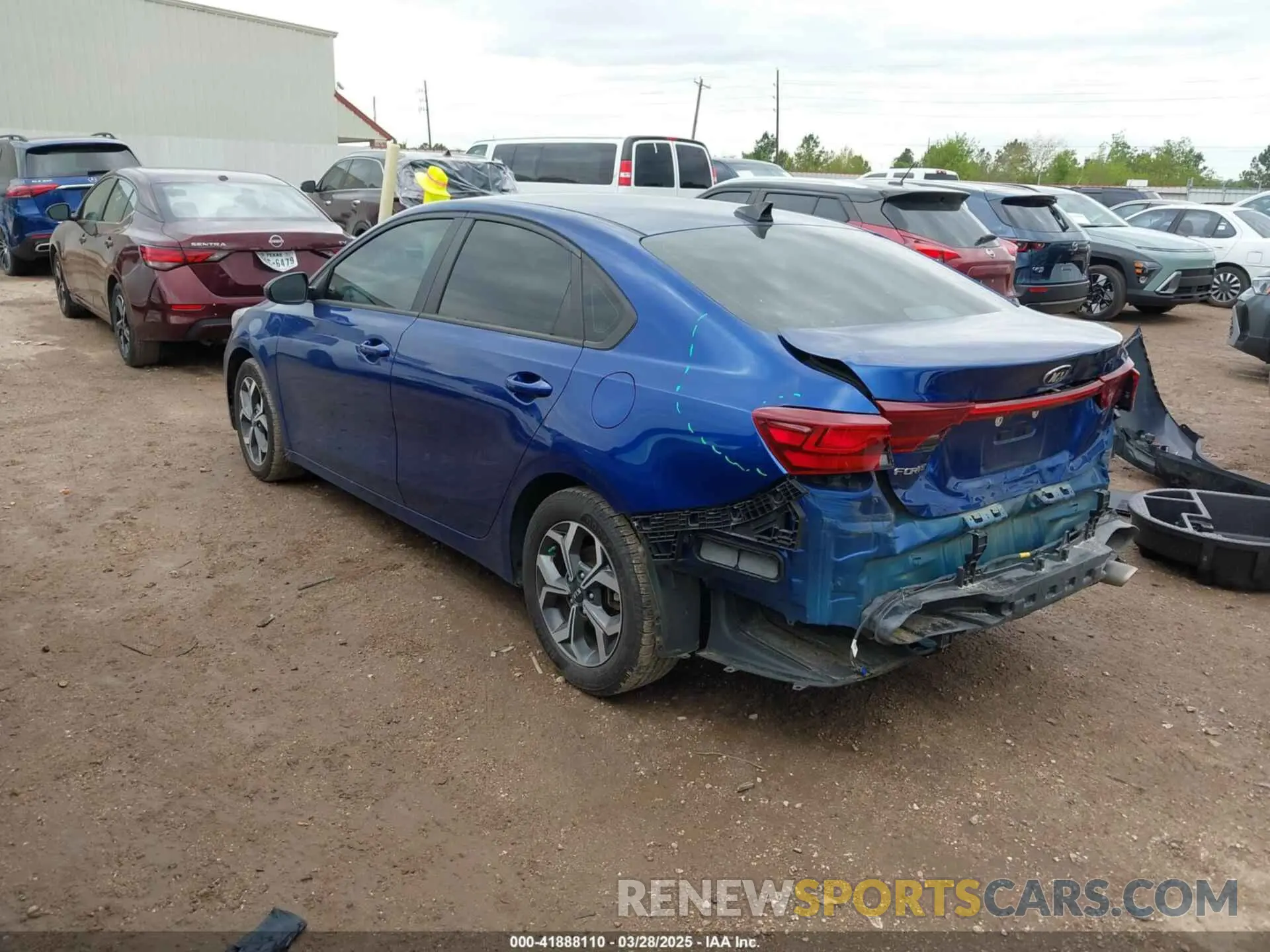 3 fotografías del automóvil dañado 3KPF24AD0ME288497 KIA FORTE 2021