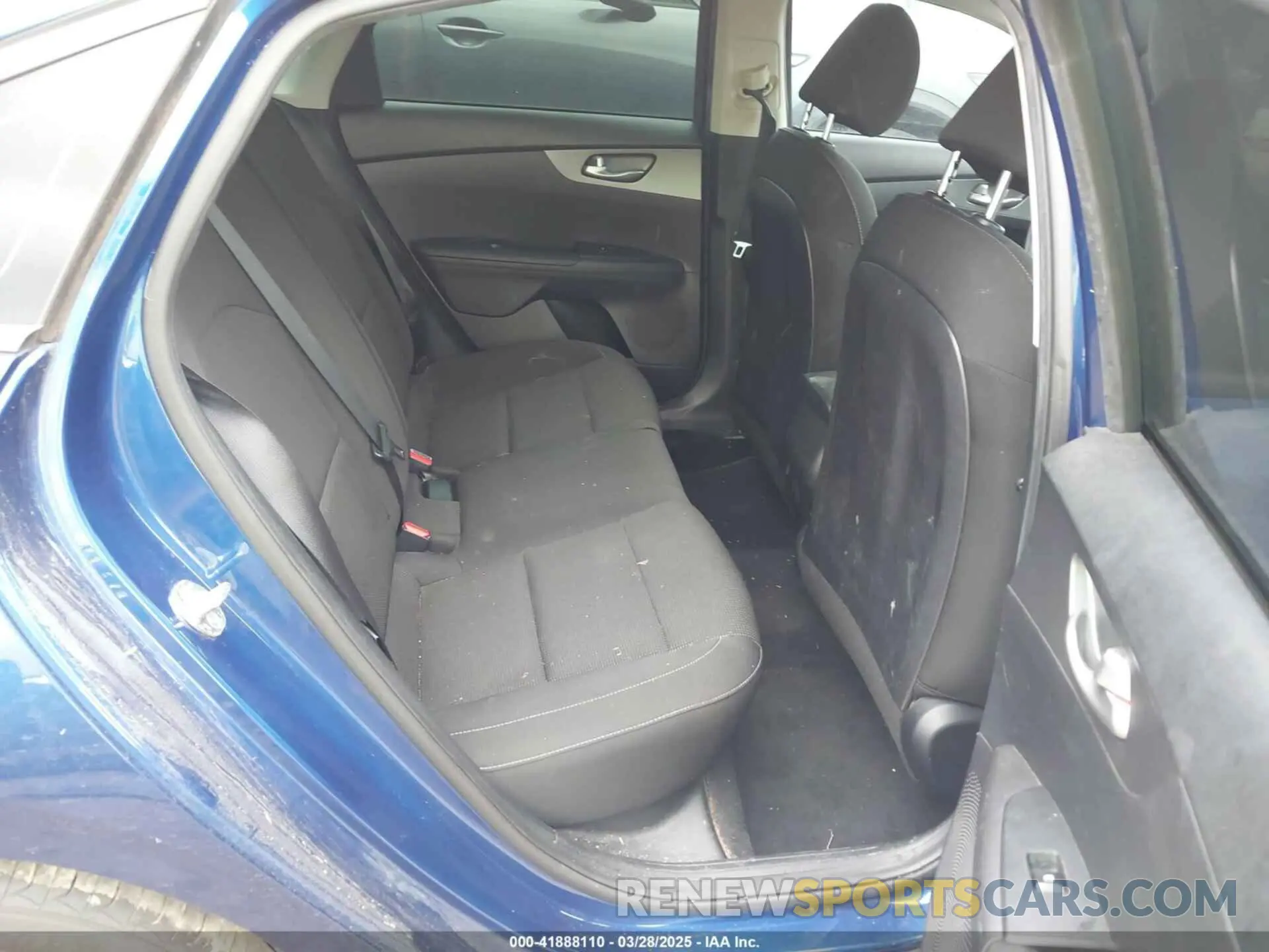 8 fotografías del automóvil dañado 3KPF24AD0ME288497 KIA FORTE 2021