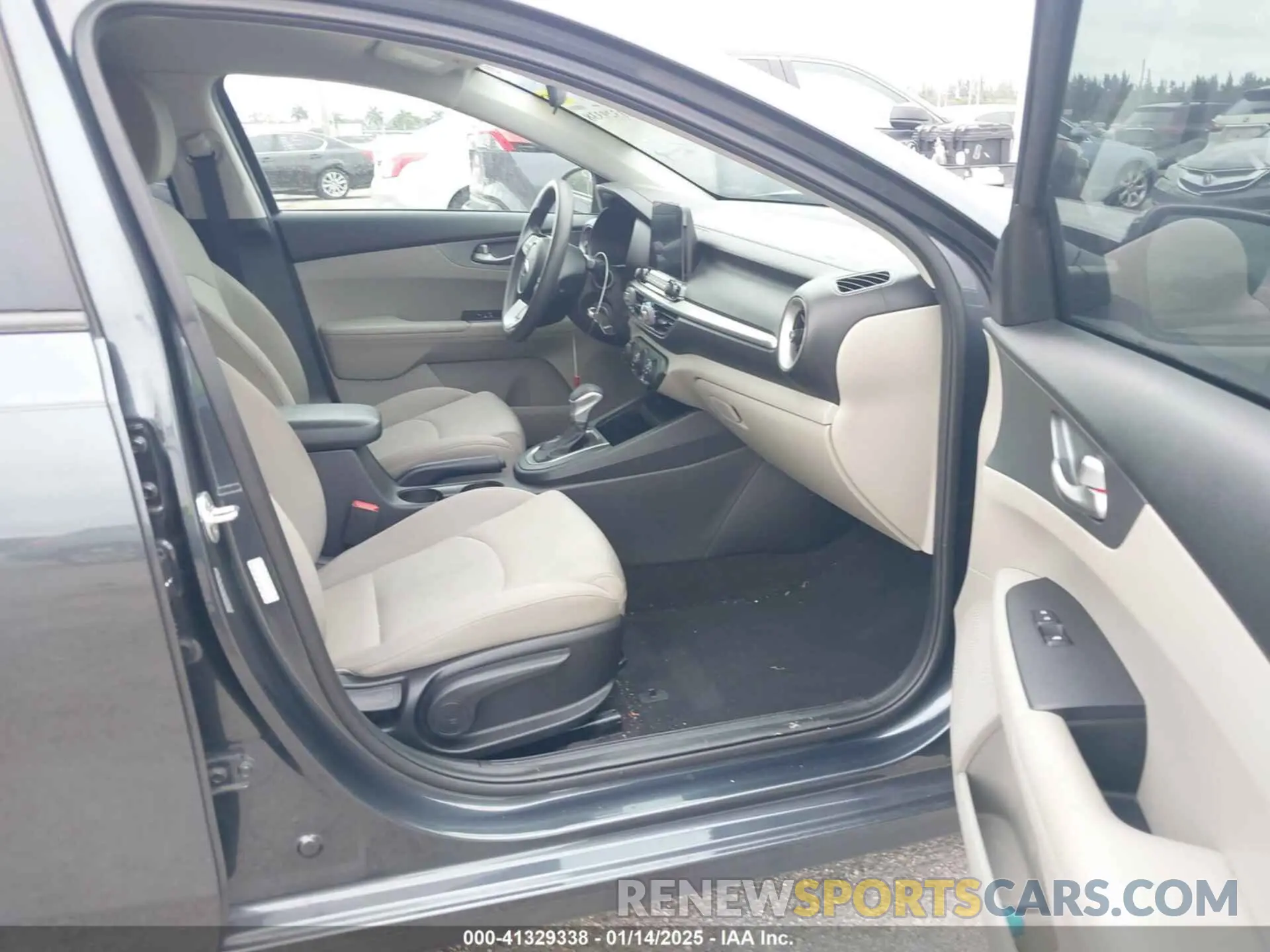 5 fotografías del automóvil dañado 3KPF24AD0ME312622 KIA FORTE 2021
