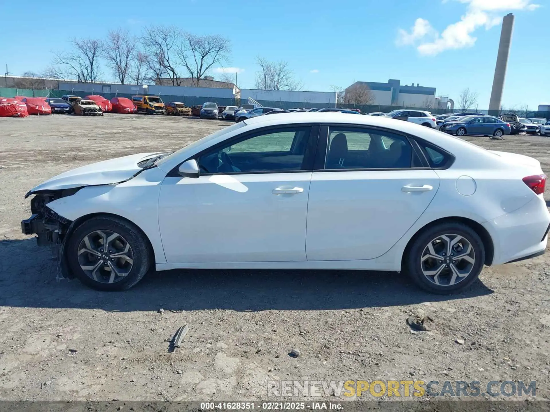 14 fotografías del automóvil dañado 3KPF24AD0ME325838 KIA FORTE 2021