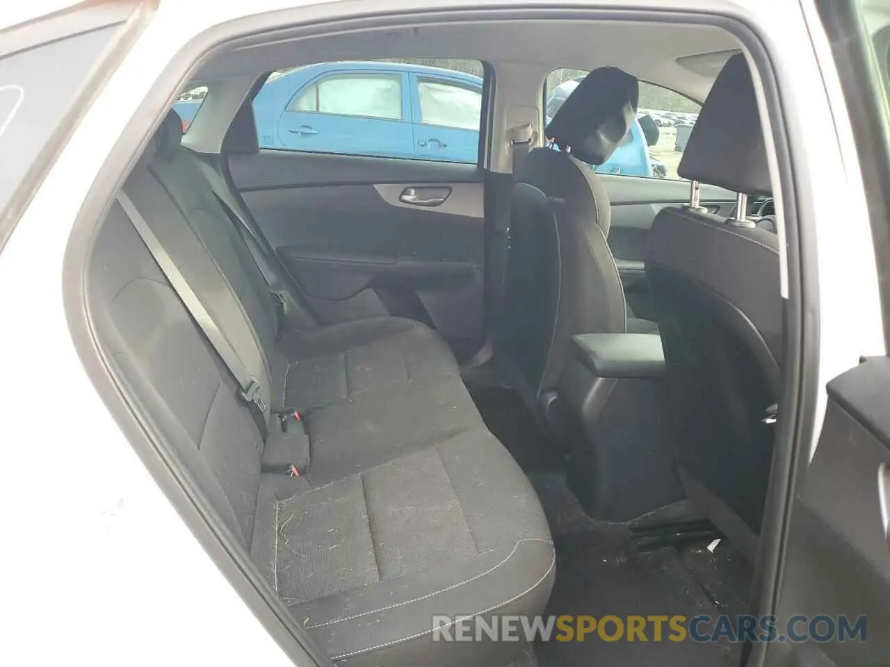 10 fotografías del automóvil dañado 3KPF24AD0ME331333 KIA FORTE 2021