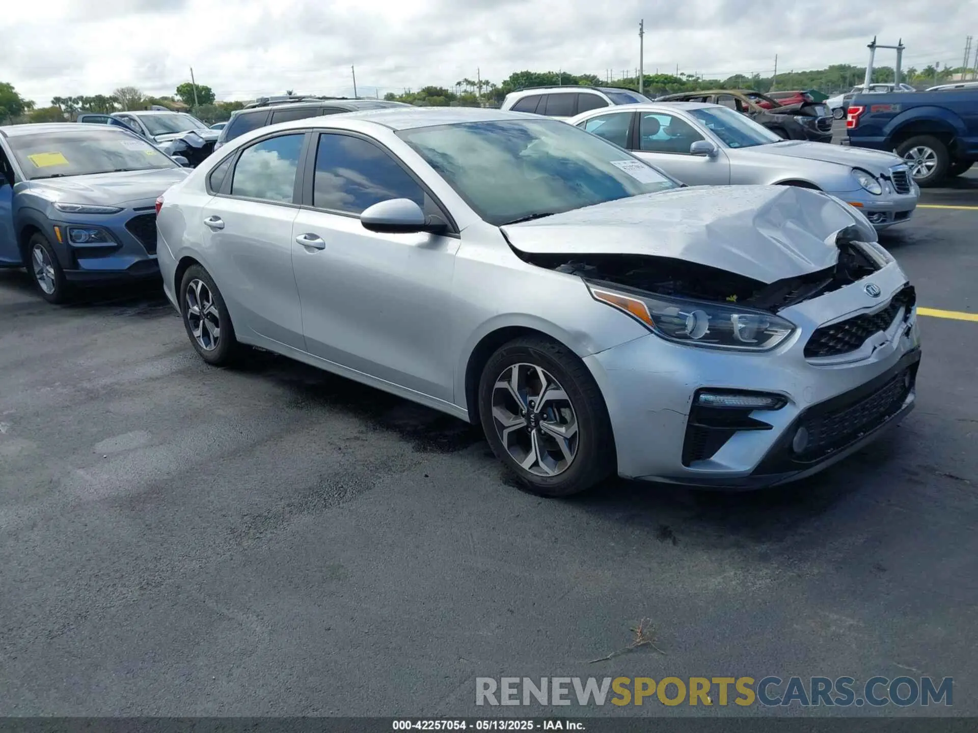 1 fotografías del automóvil dañado 3KPF24AD0ME334880 KIA FORTE 2021