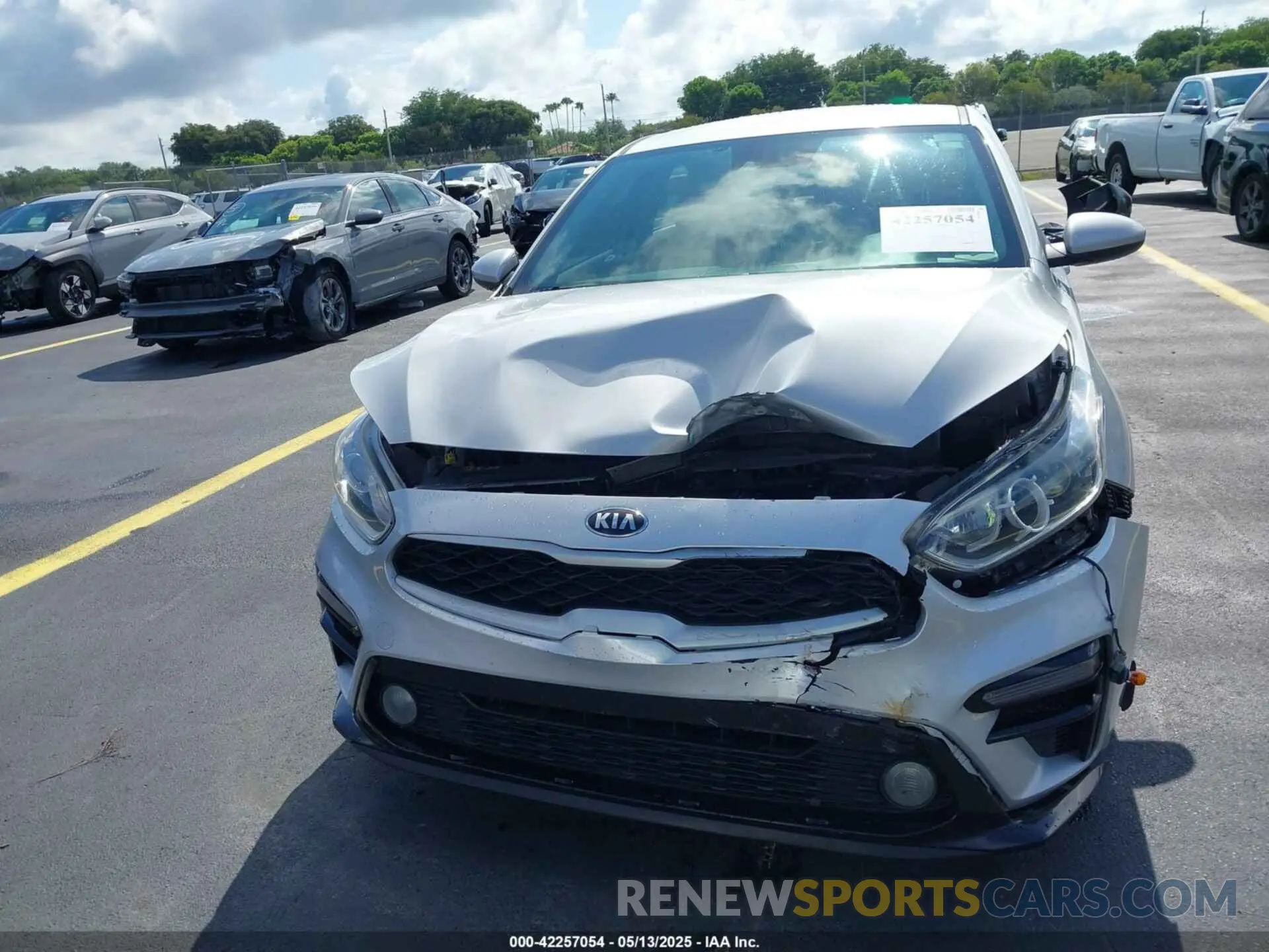 6 fotografías del automóvil dañado 3KPF24AD0ME334880 KIA FORTE 2021