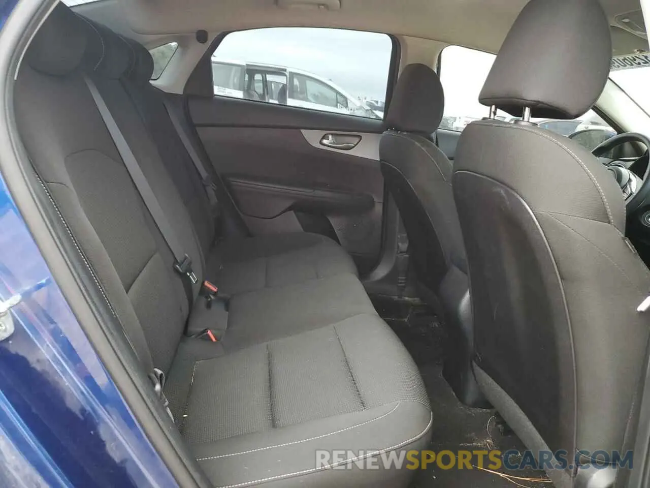 10 fotografías del automóvil dañado 3KPF24AD0ME360167 KIA FORTE 2021
