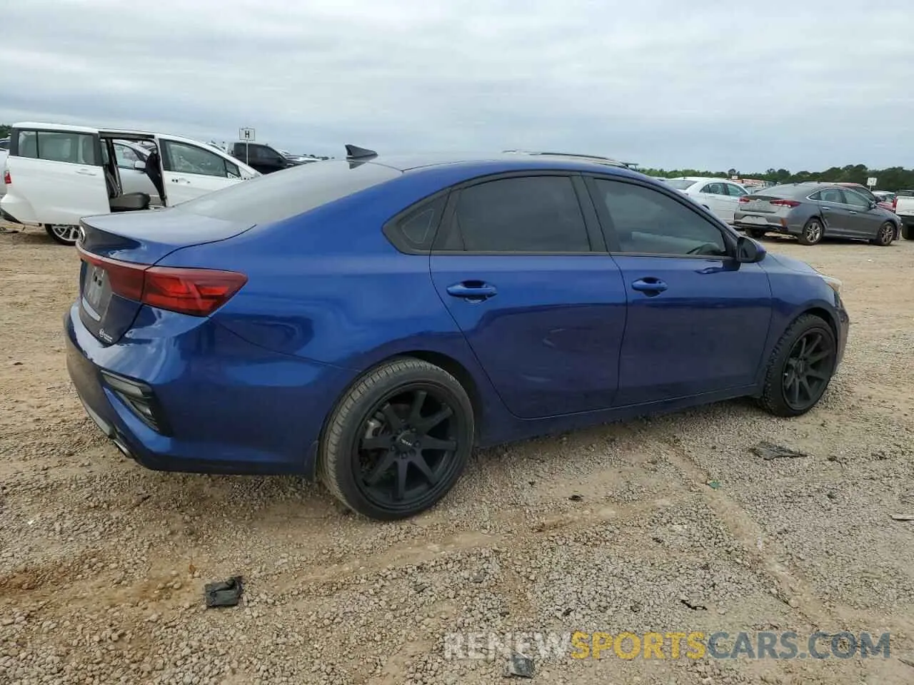 3 fotografías del automóvil dañado 3KPF24AD0ME360167 KIA FORTE 2021