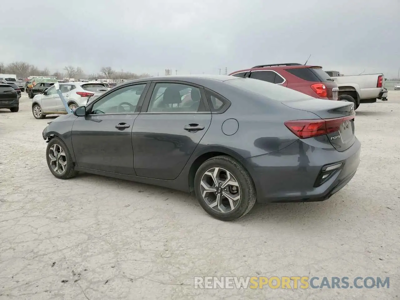 2 fotografías del automóvil dañado 3KPF24AD0ME361223 KIA FORTE 2021