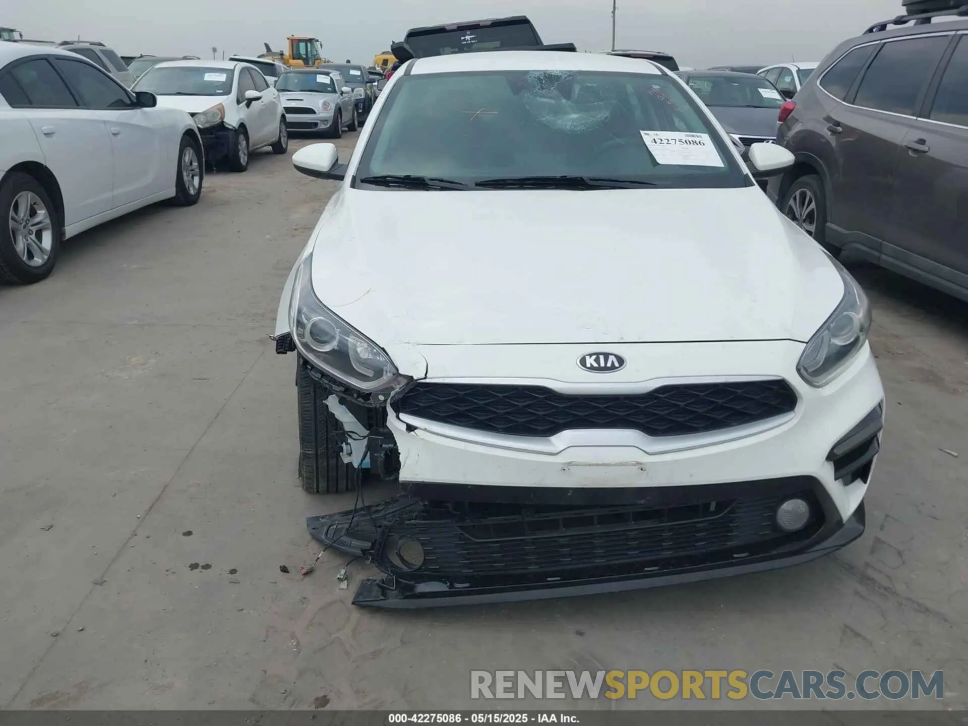 13 fotografías del automóvil dañado 3KPF24AD1ME361778 KIA FORTE 2021