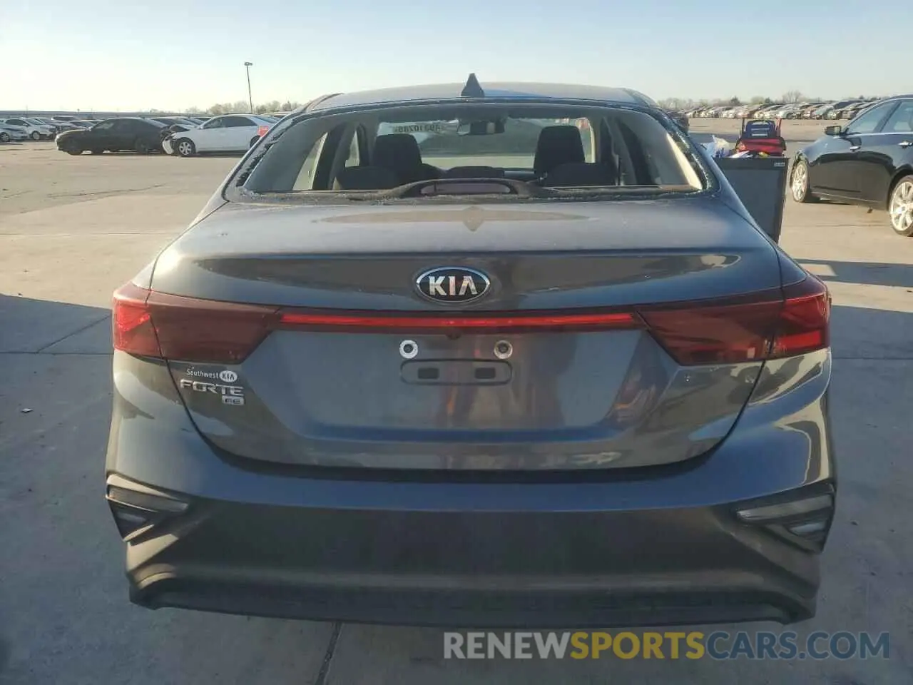6 fotografías del automóvil dañado 3KPF24AD1ME368505 KIA FORTE 2021