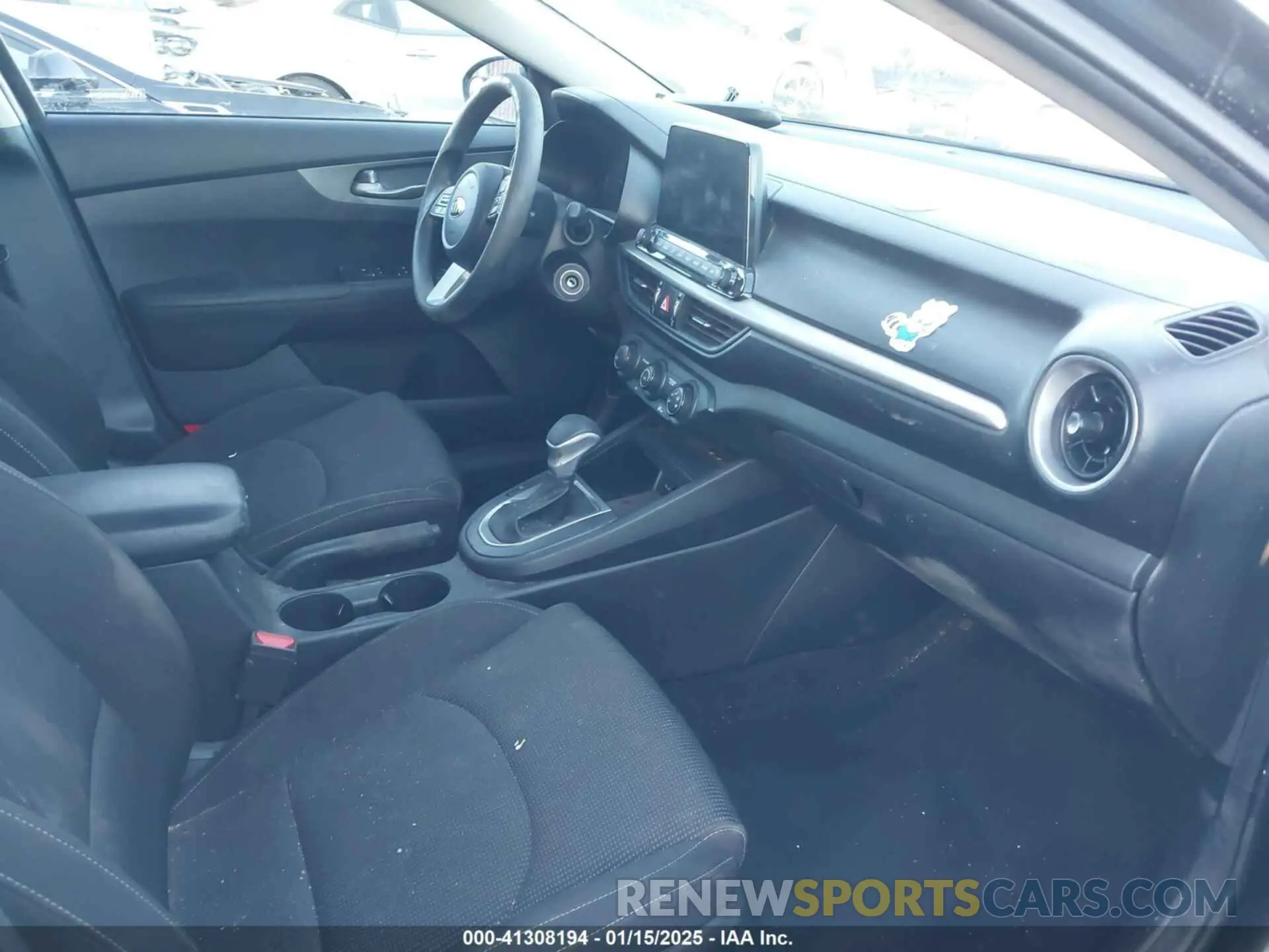 5 fotografías del automóvil dañado 3KPF24AD1ME369590 KIA FORTE 2021