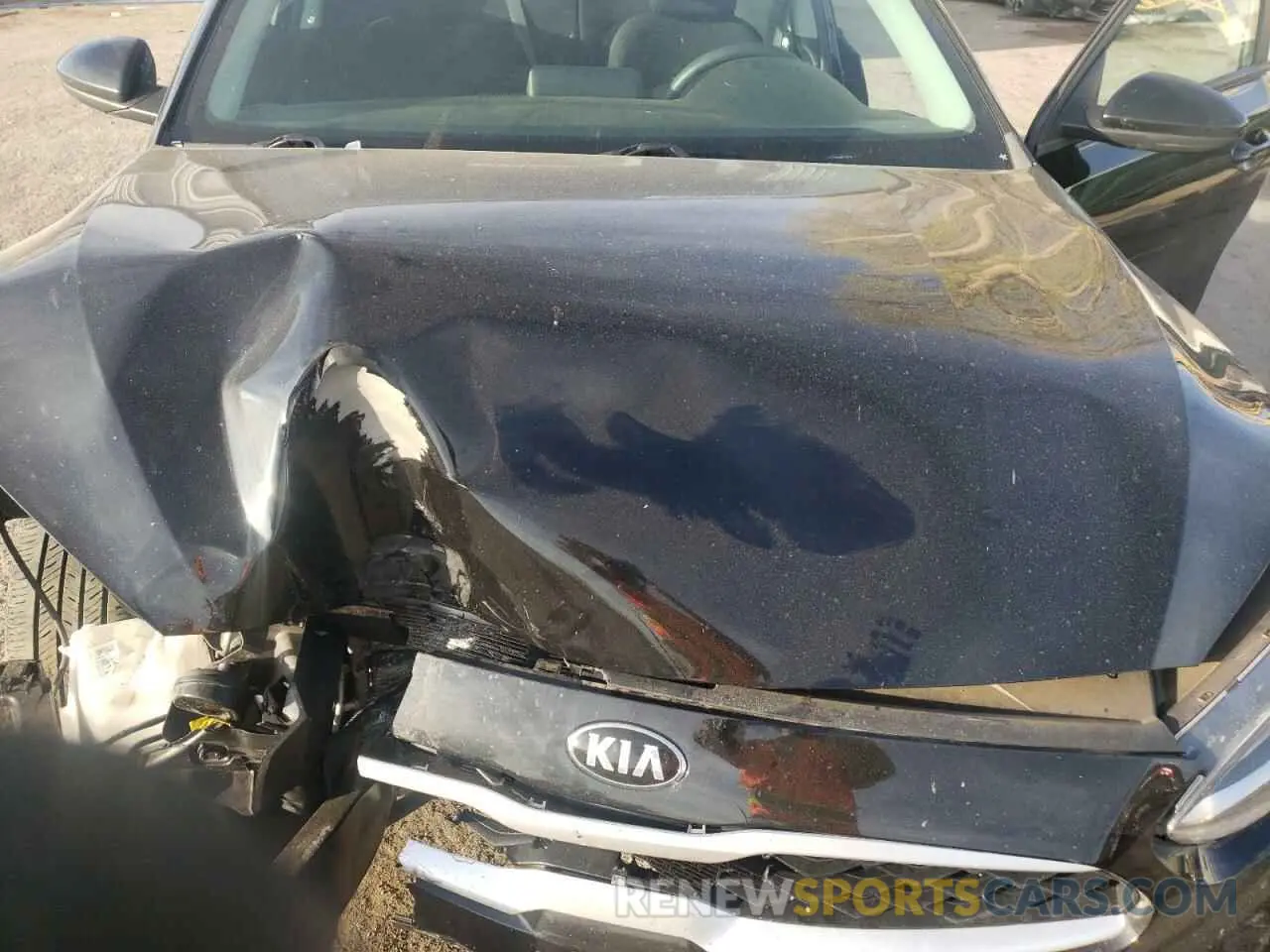 12 fotografías del automóvil dañado 3KPF24AD1ME374059 KIA FORTE 2021