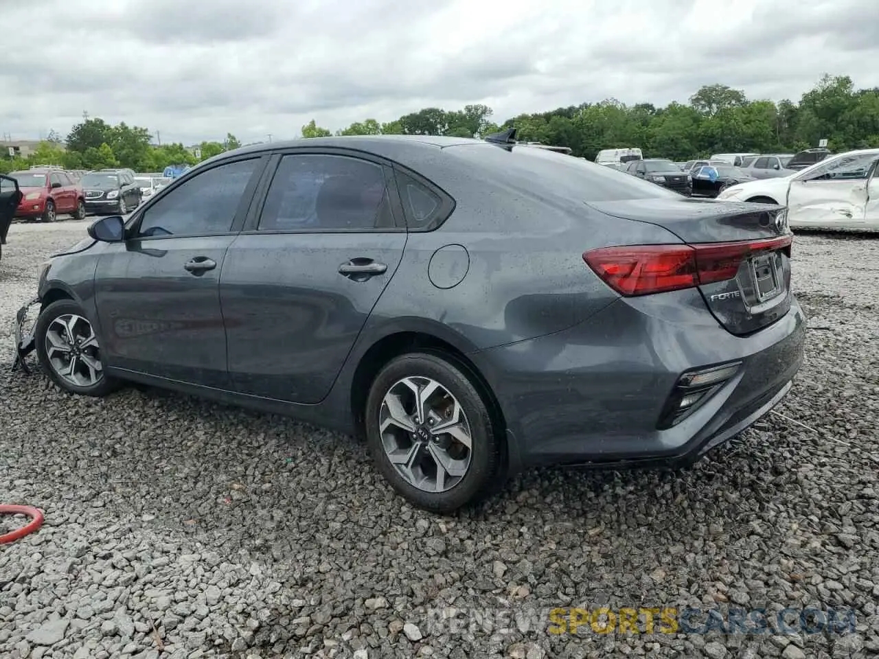2 fotografías del automóvil dañado 3KPF24AD1ME380802 KIA FORTE 2021