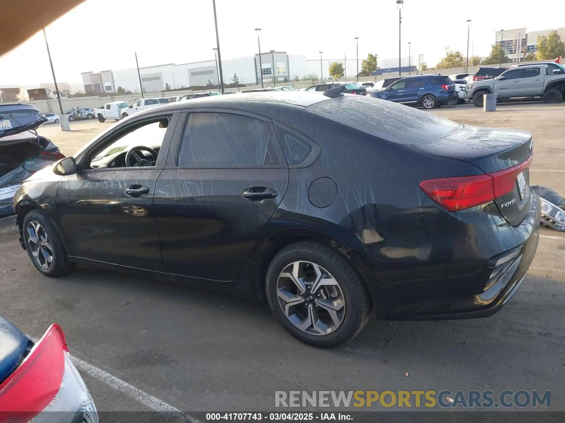 15 fotografías del automóvil dañado 3KPF24AD1ME407089 KIA FORTE 2021