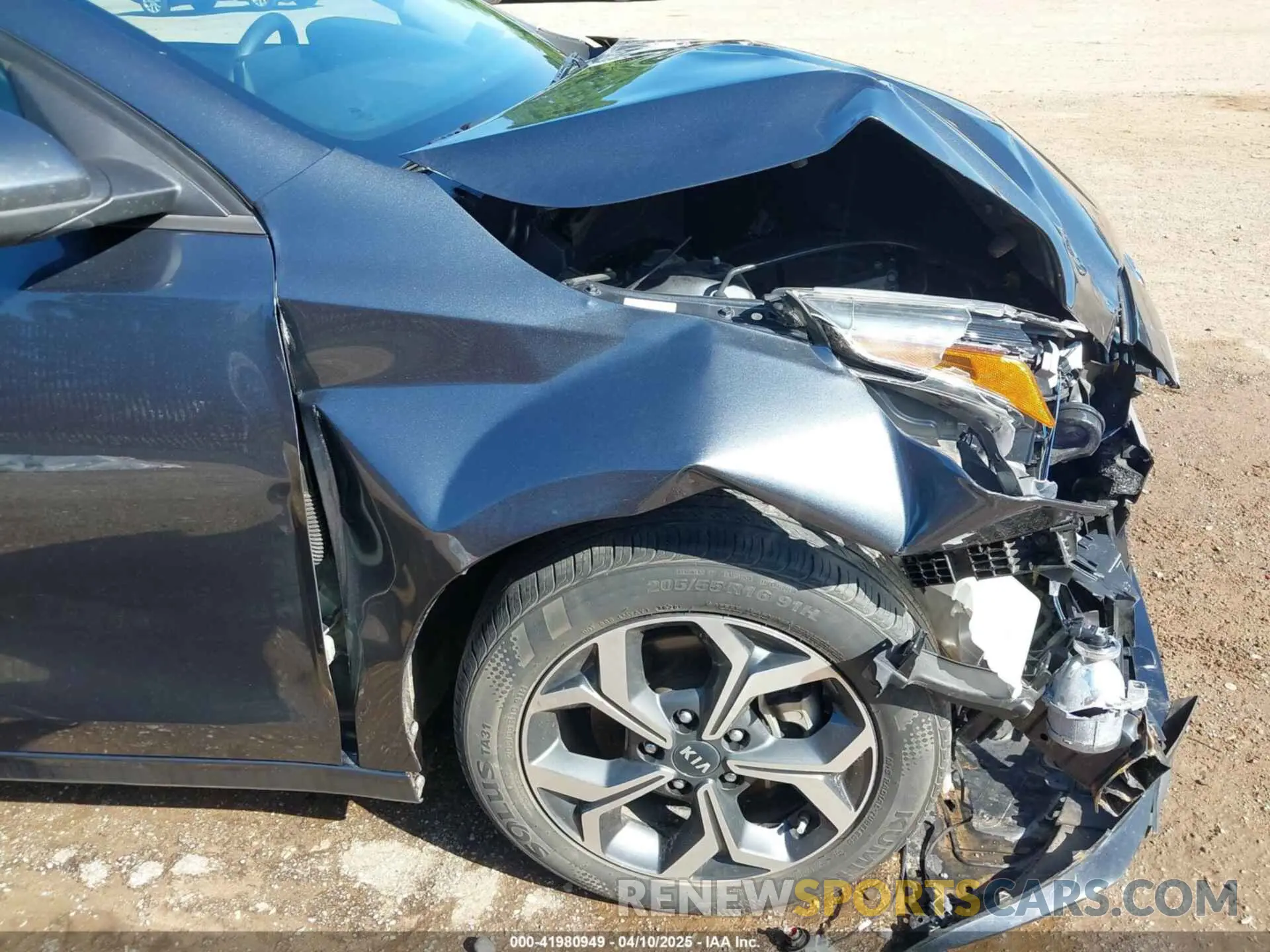 19 fotografías del automóvil dañado 3KPF24AD2ME273774 KIA FORTE 2021