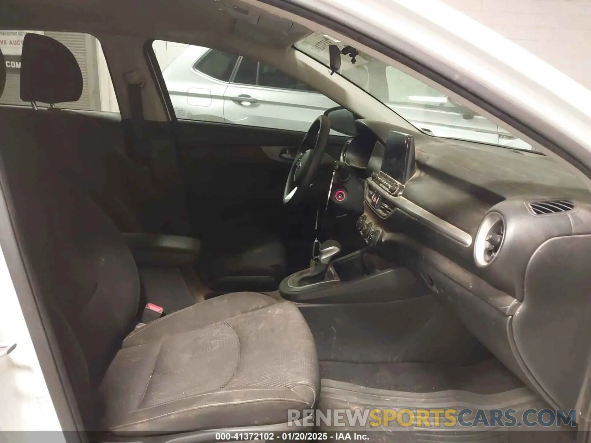 5 fotografías del automóvil dañado 3KPF24AD2ME280191 KIA FORTE 2021