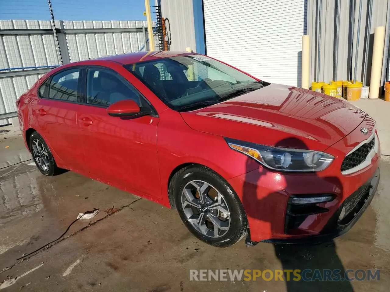 4 fotografías del automóvil dañado 3KPF24AD2ME305980 KIA FORTE 2021