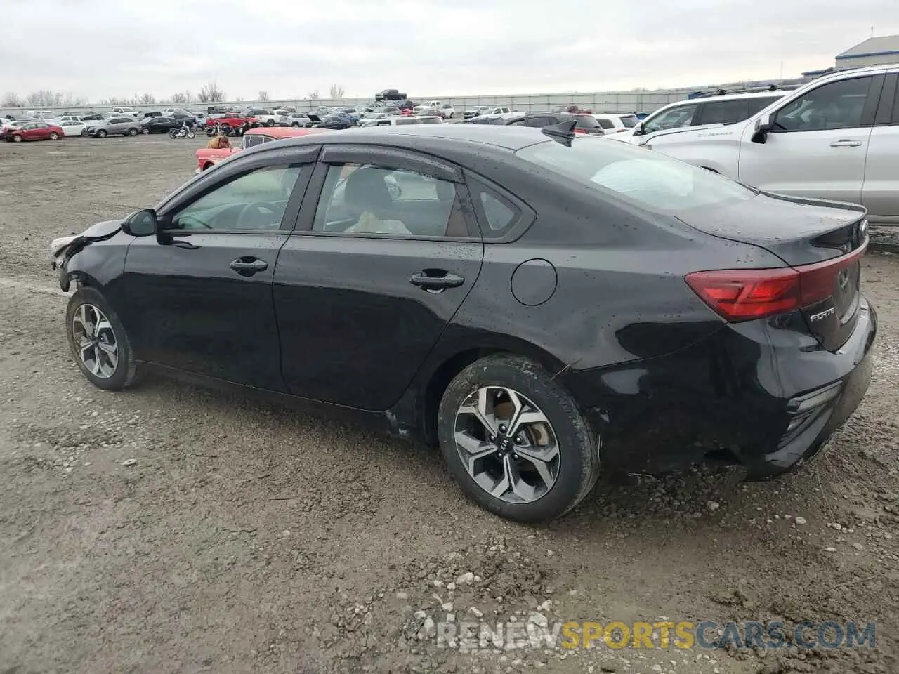 2 fotografías del automóvil dañado 3KPF24AD2ME348179 KIA FORTE 2021