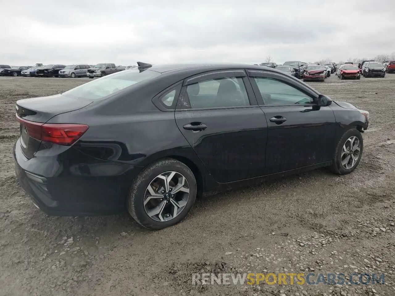 3 fotografías del automóvil dañado 3KPF24AD2ME348179 KIA FORTE 2021
