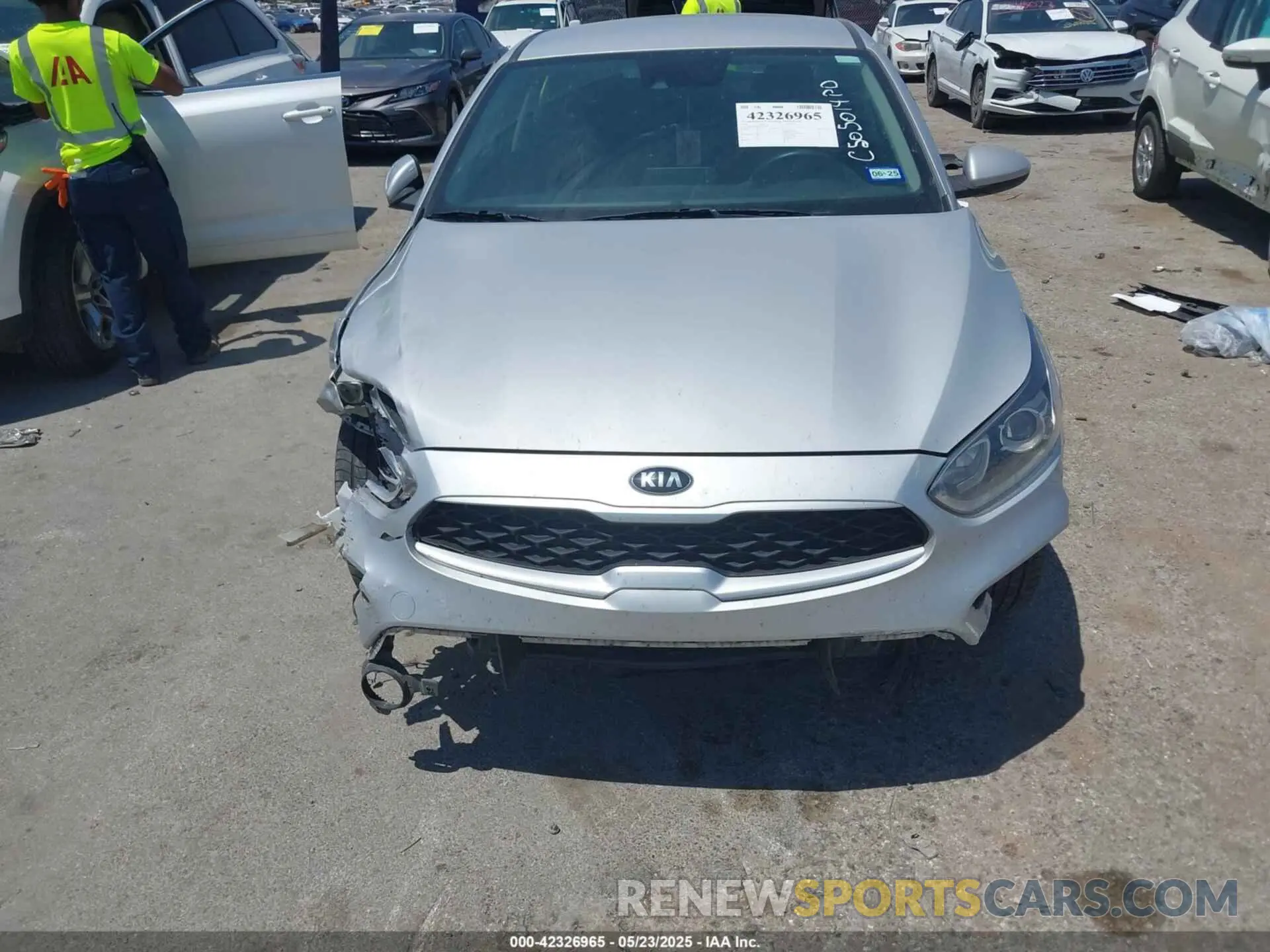 13 fotografías del automóvil dañado 3KPF24AD2ME383398 KIA FORTE 2021