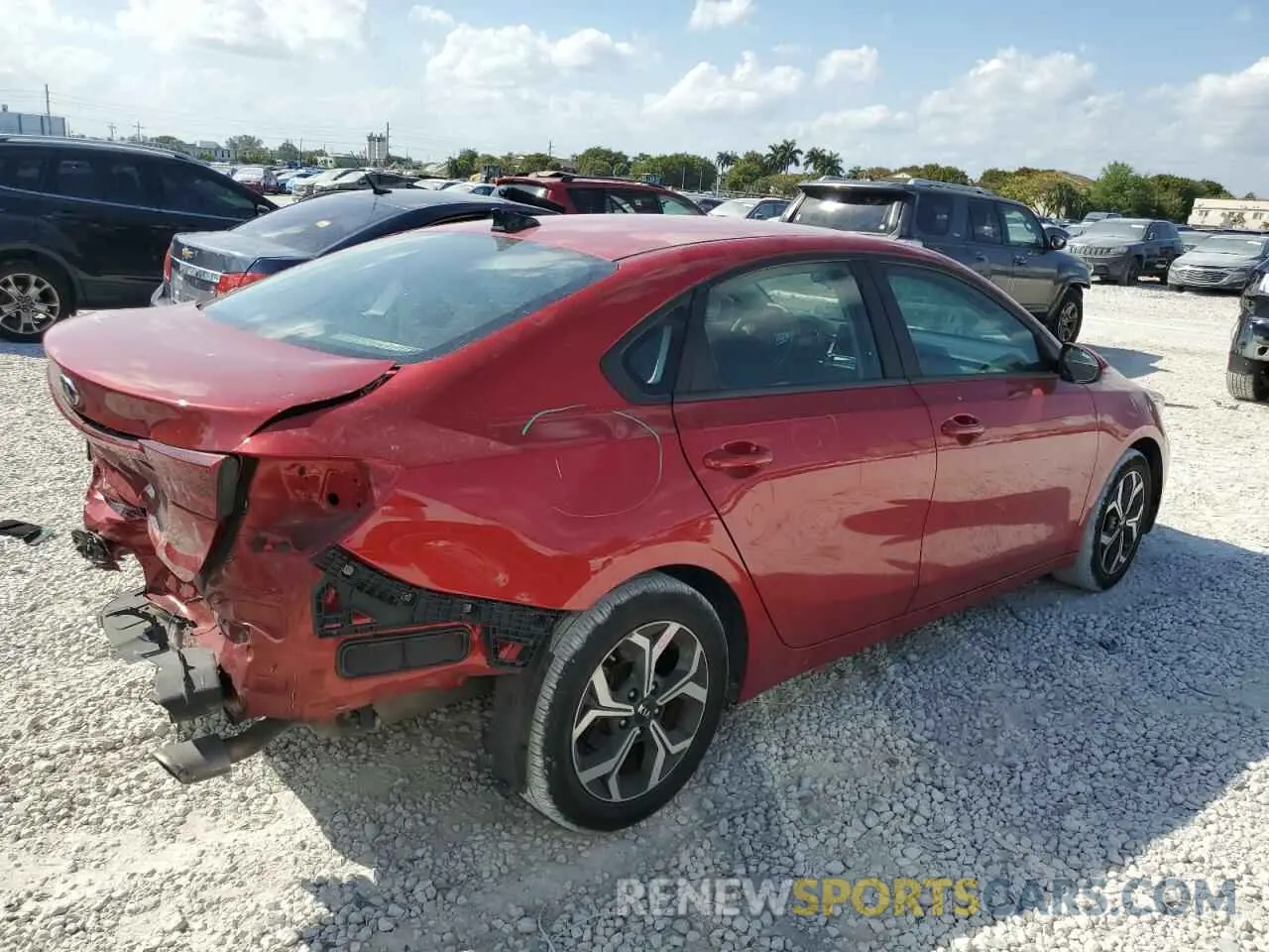 3 fotografías del automóvil dañado 3KPF24AD2ME383594 KIA FORTE 2021