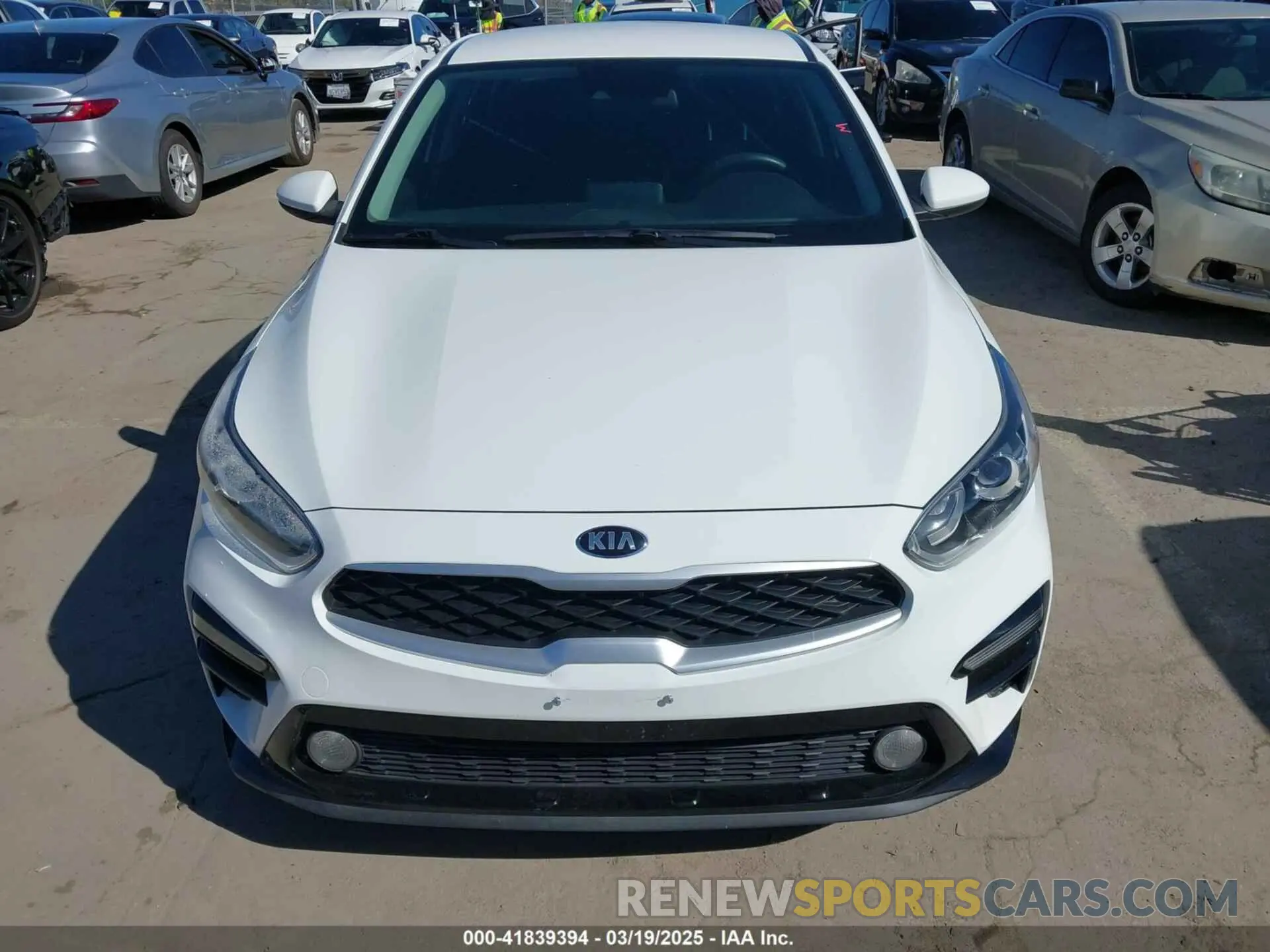 12 fotografías del automóvil dañado 3KPF24AD3ME283990 KIA FORTE 2021