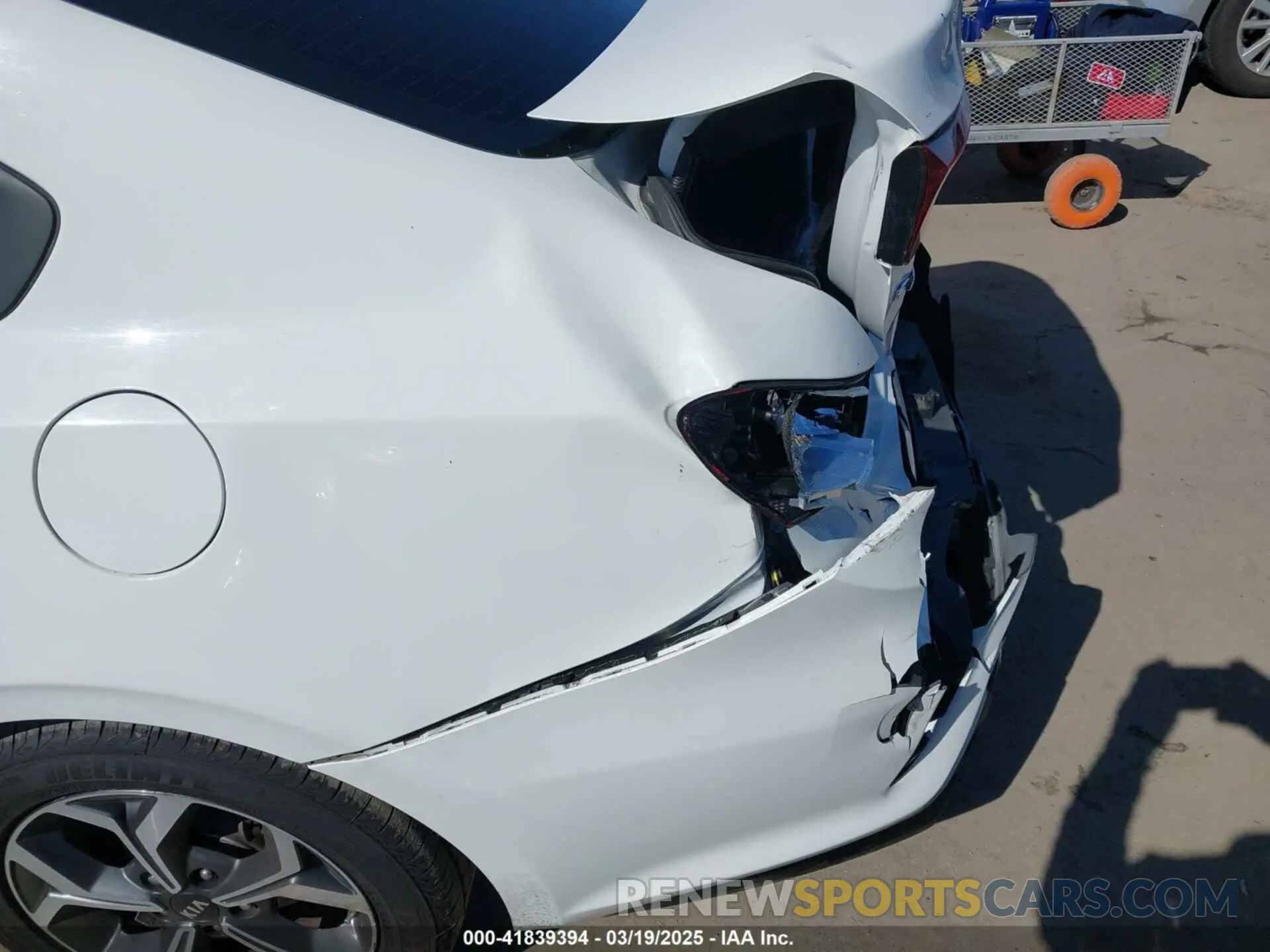 19 fotografías del automóvil dañado 3KPF24AD3ME283990 KIA FORTE 2021
