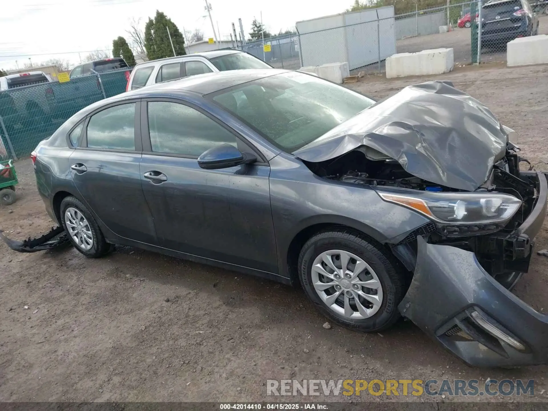 14 fotografías del automóvil dañado 3KPF24AD3ME303347 KIA FORTE 2021